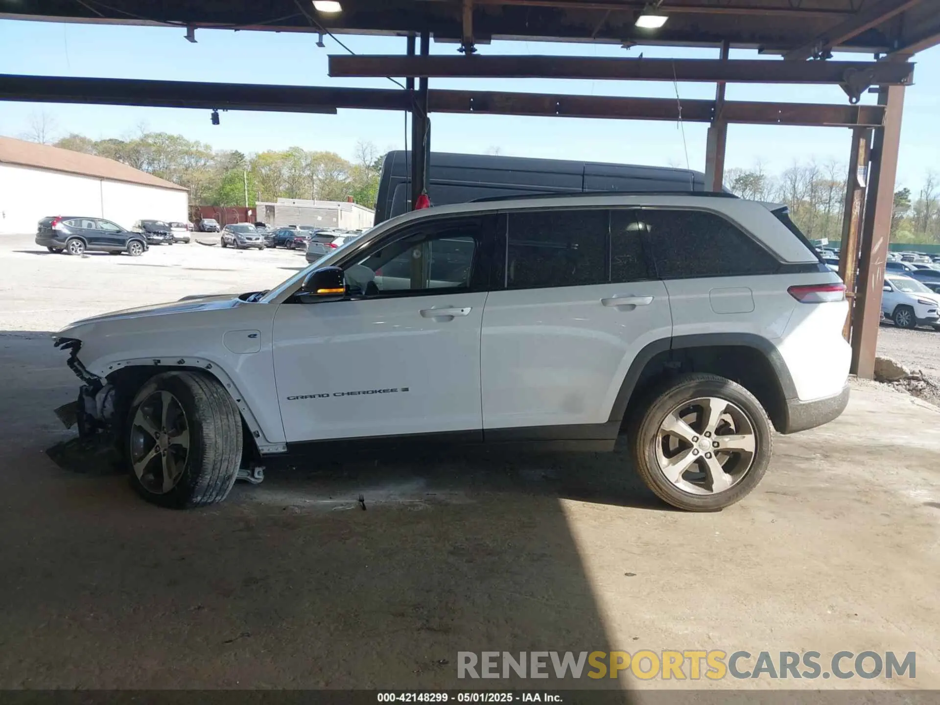 15 Photograph of a damaged car 1C4RJYB60P8880567 JEEP GRAND CHEROKEE 4XE 2023