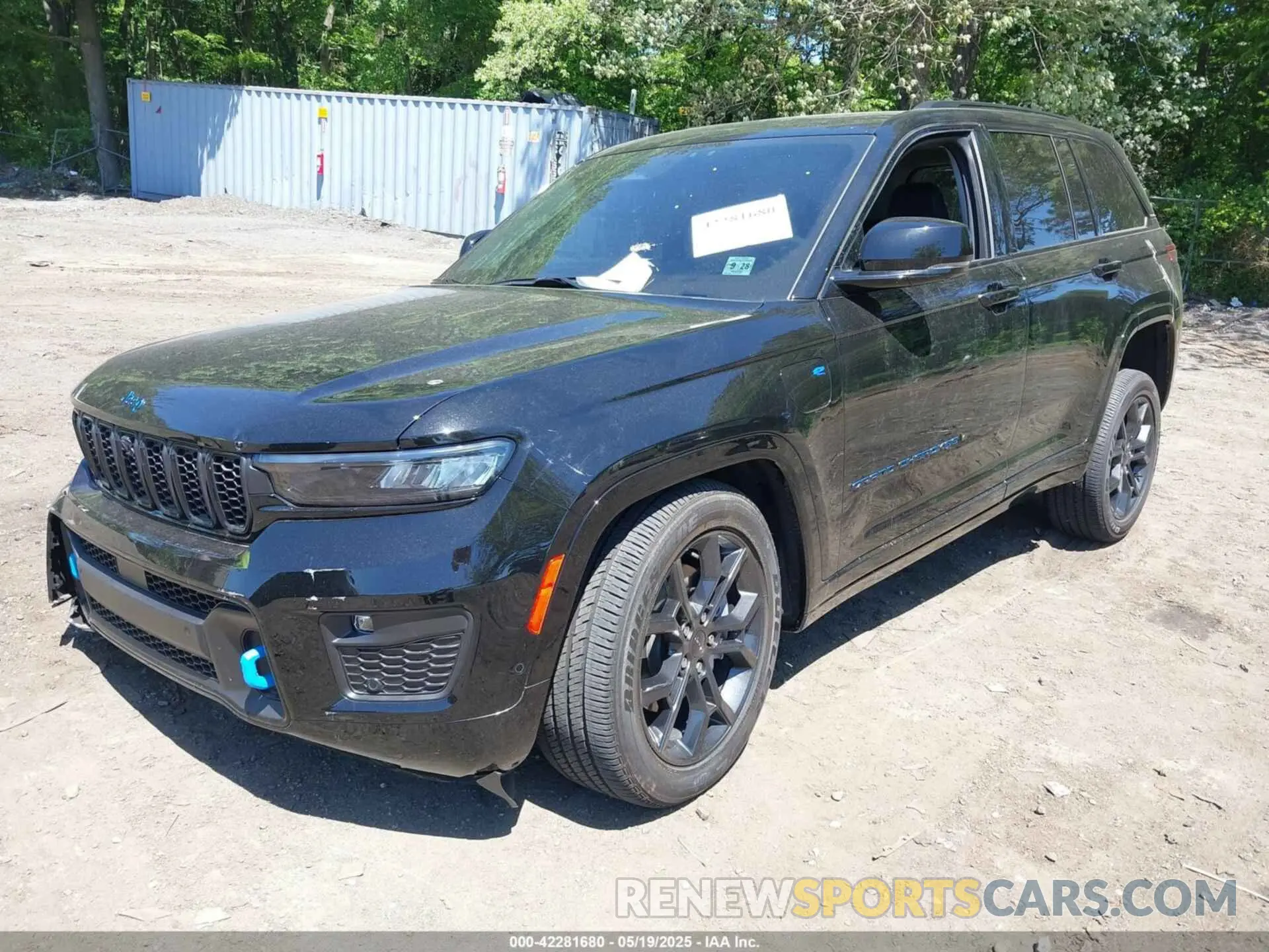 2 Photograph of a damaged car 1C4RJYB61P8904648 JEEP GRAND CHEROKEE 4XE 2023