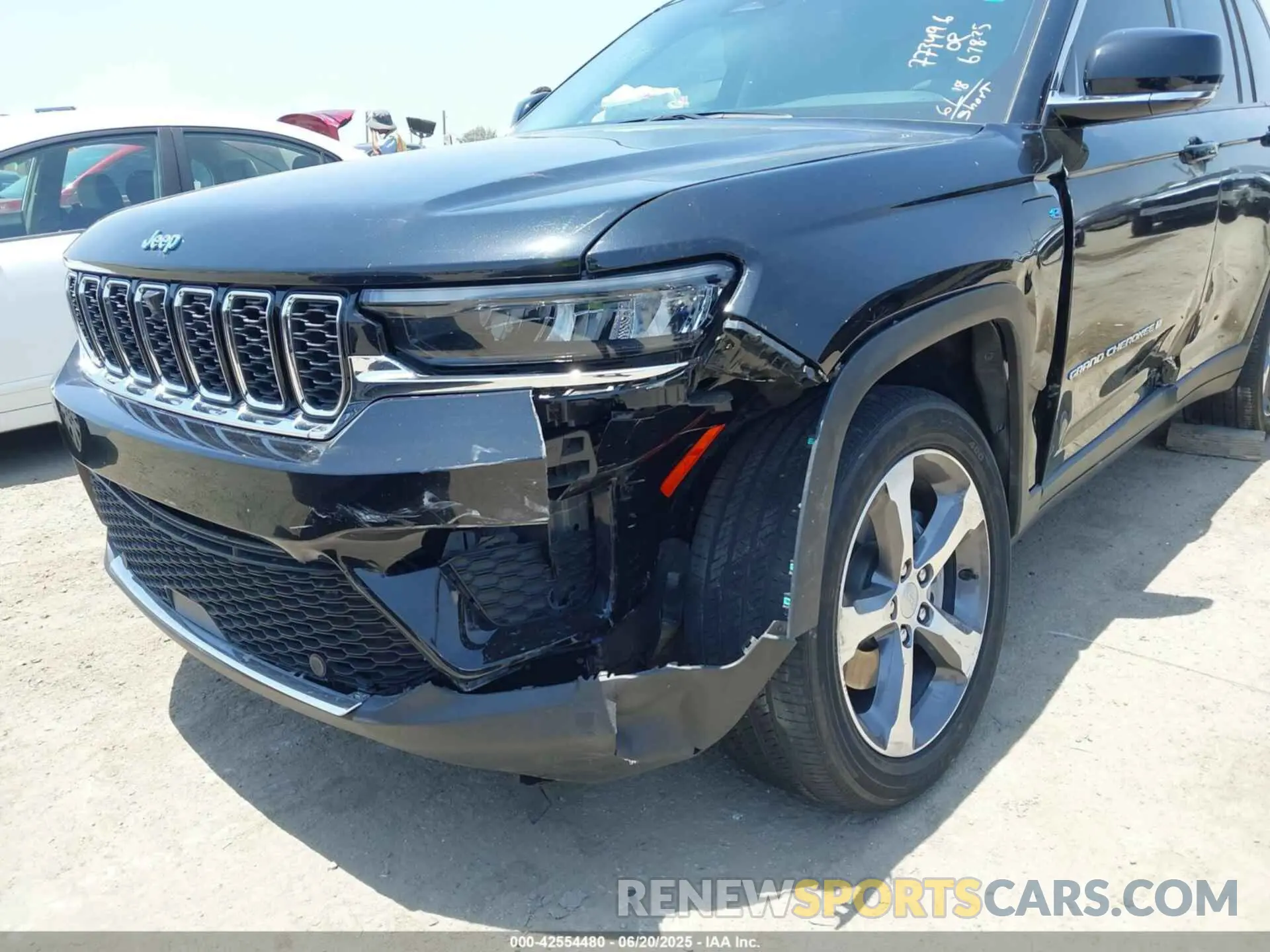 6 Photograph of a damaged car 1C4RJYB62P8788506 JEEP GRAND CHEROKEE 4XE 2023