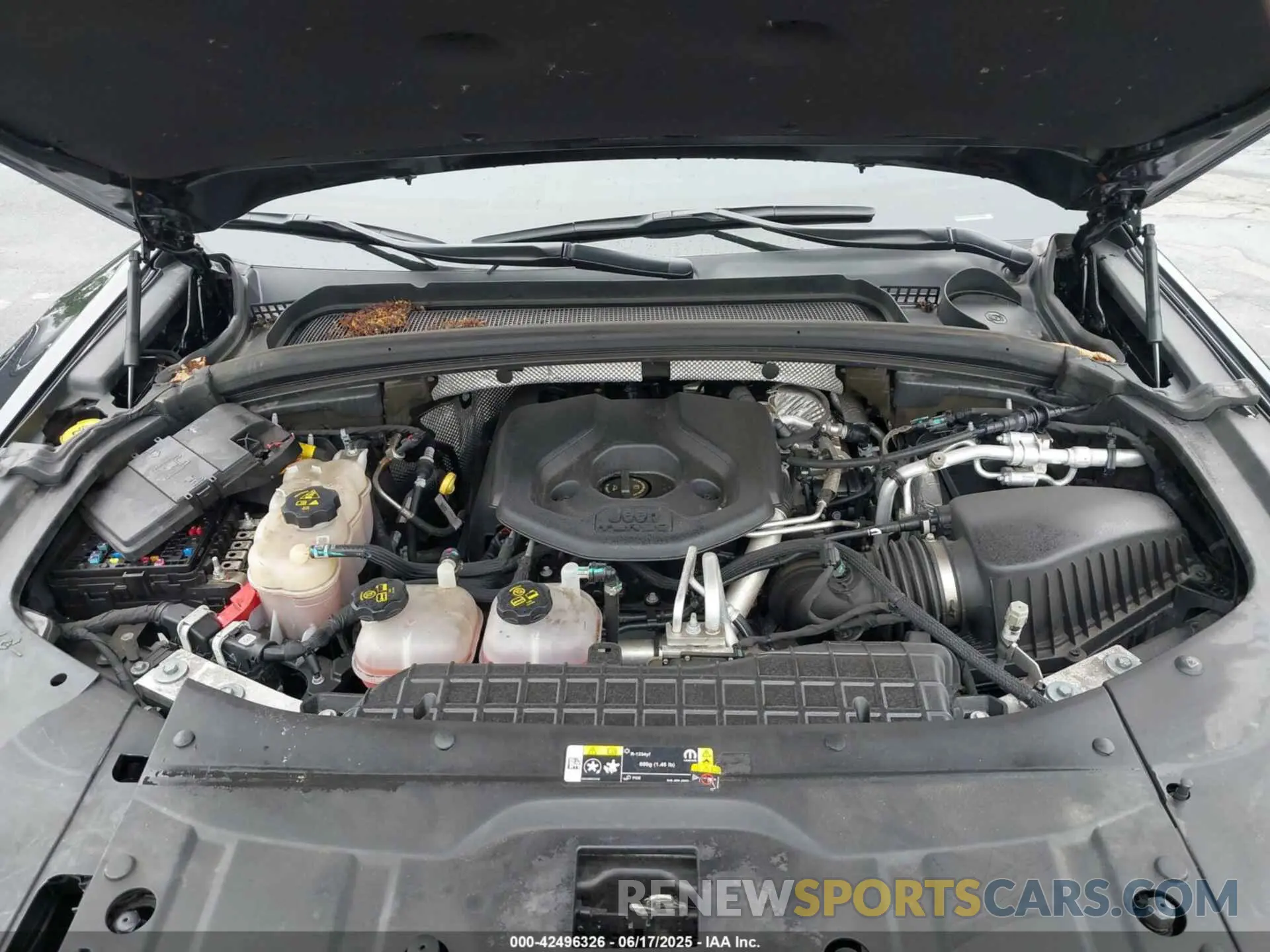 10 Photograph of a damaged car 1C4RJYB62PC582194 JEEP GRAND CHEROKEE 4XE 2023