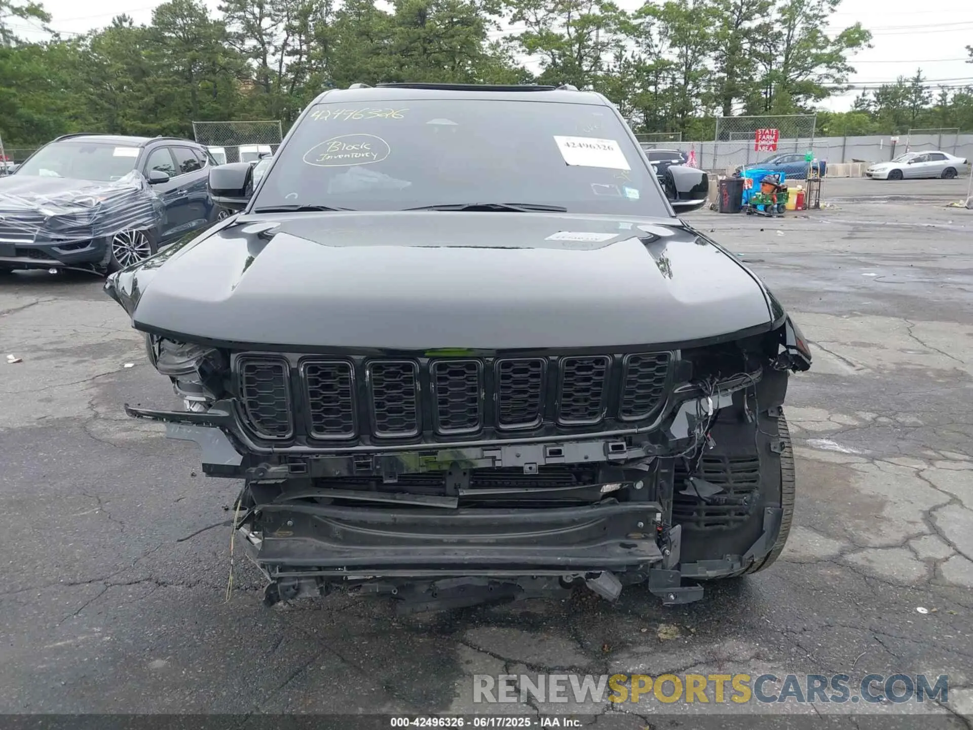 13 Photograph of a damaged car 1C4RJYB62PC582194 JEEP GRAND CHEROKEE 4XE 2023