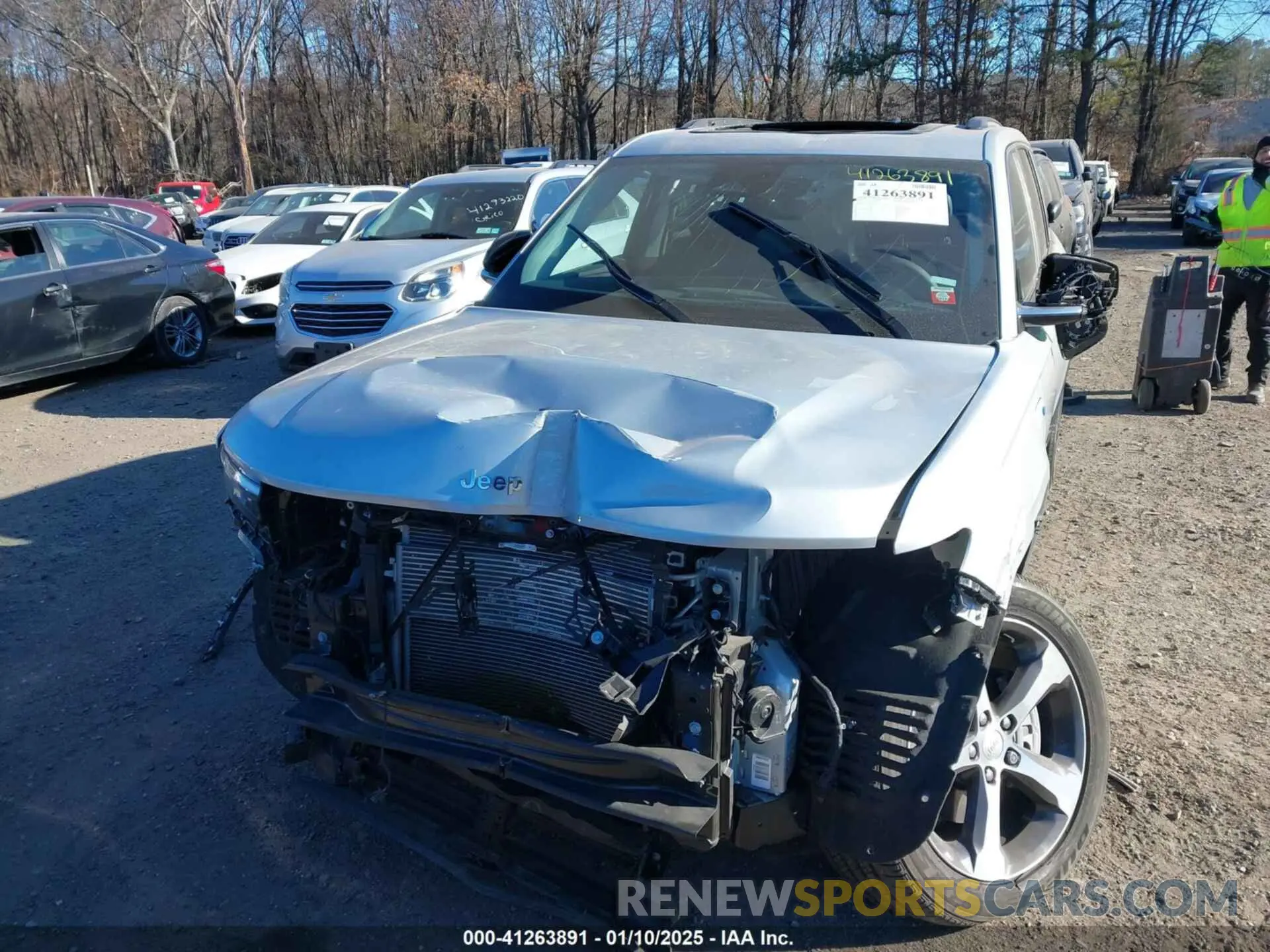 12 Photograph of a damaged car 1C4RJYB65P8792081 JEEP GRAND CHEROKEE 4XE 2023