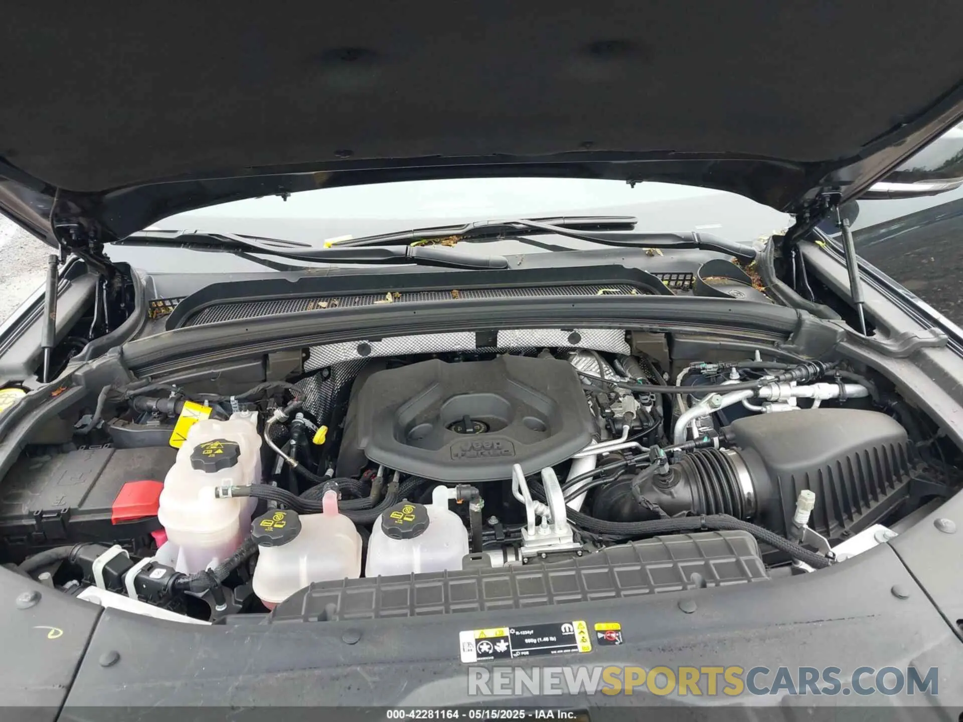 10 Photograph of a damaged car 1C4RJYB66PC664736 JEEP GRAND CHEROKEE 4XE 2023