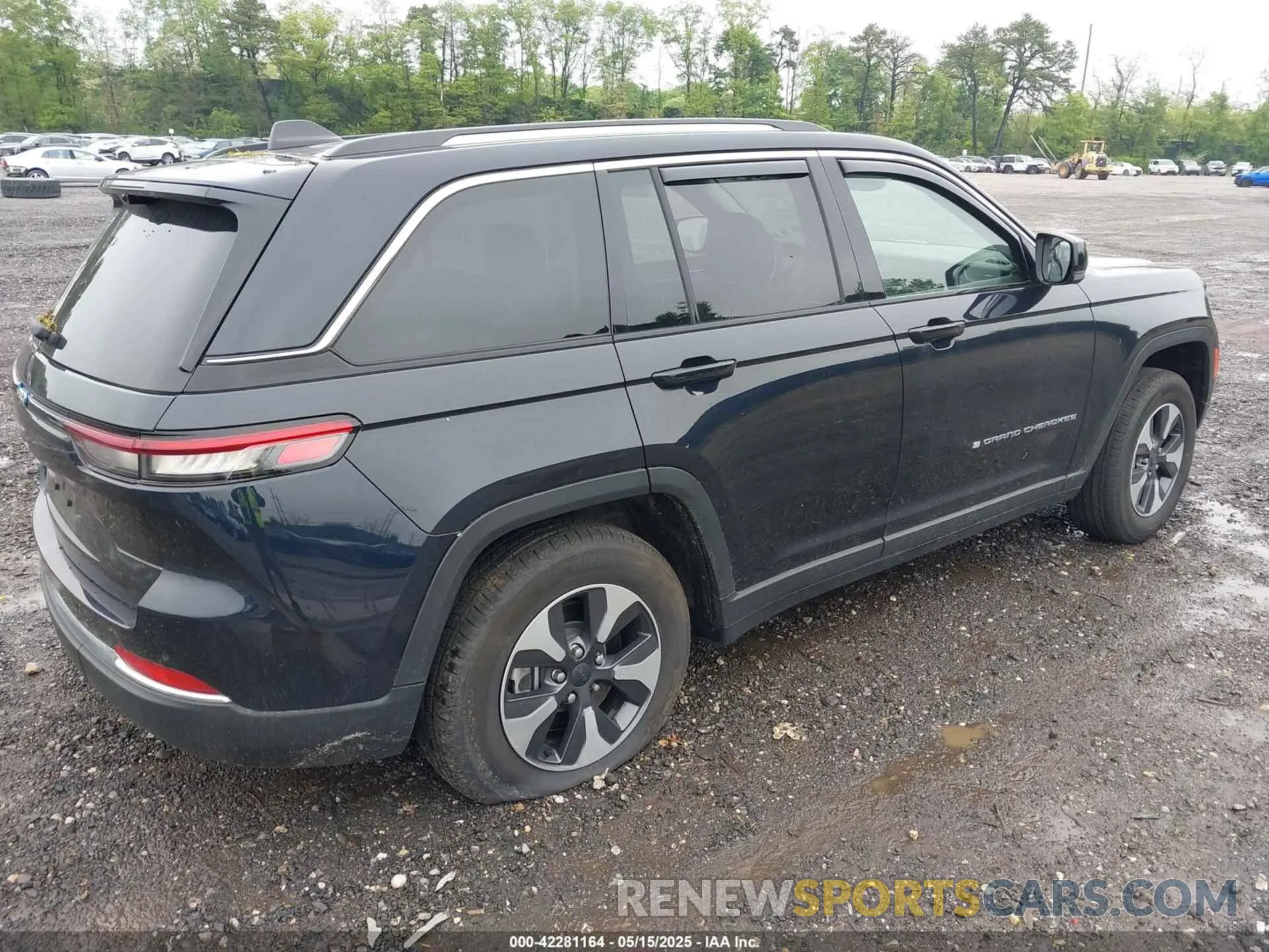 4 Photograph of a damaged car 1C4RJYB66PC664736 JEEP GRAND CHEROKEE 4XE 2023