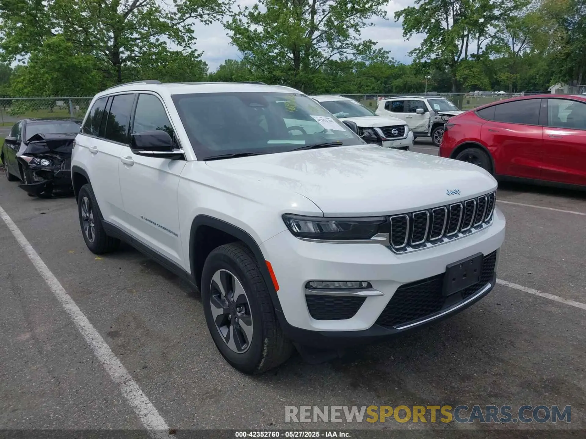 1 Photograph of a damaged car 1C4RJYB68P8775243 JEEP GRAND CHEROKEE 4XE 2023