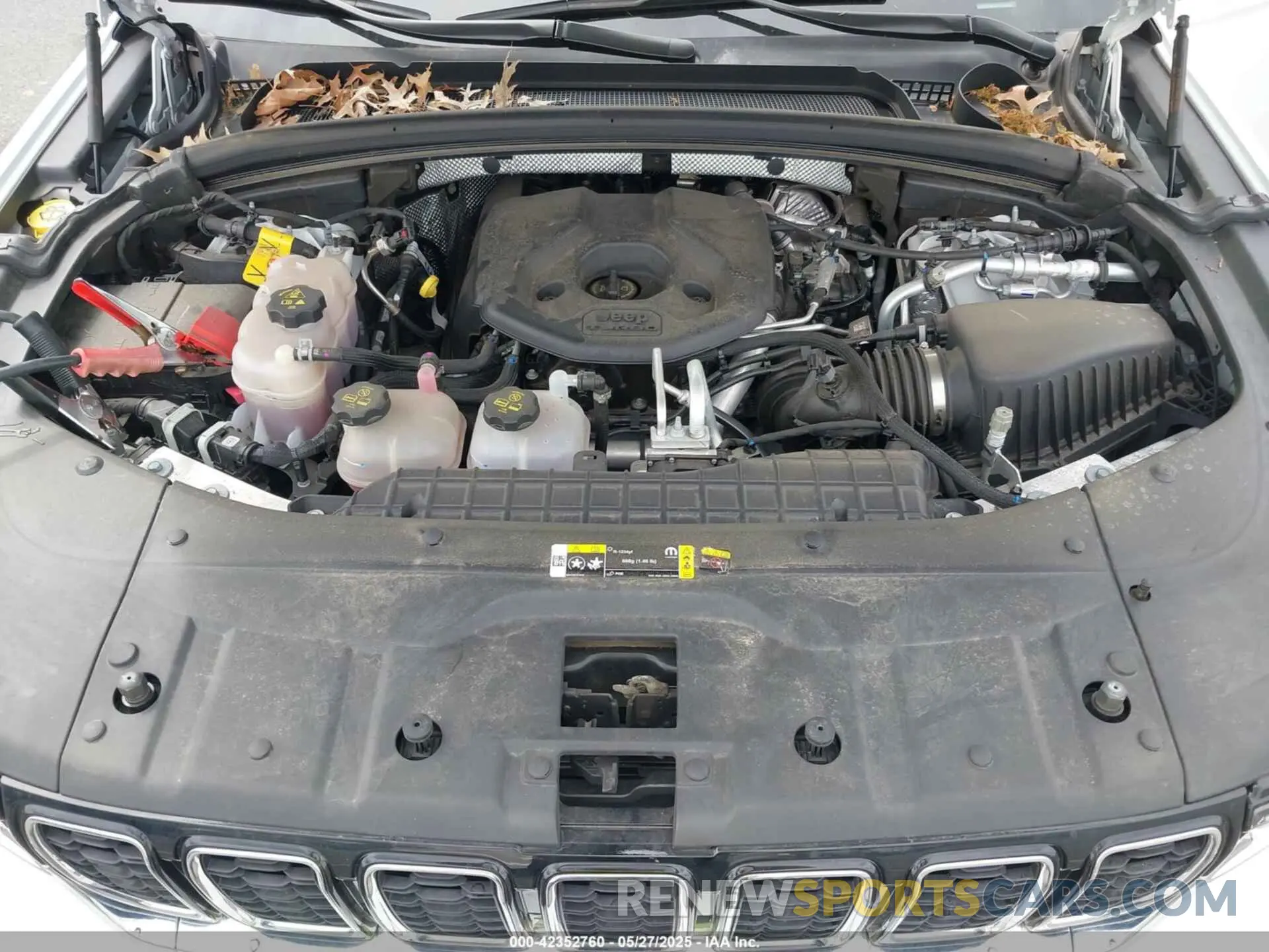 10 Photograph of a damaged car 1C4RJYB68P8775243 JEEP GRAND CHEROKEE 4XE 2023