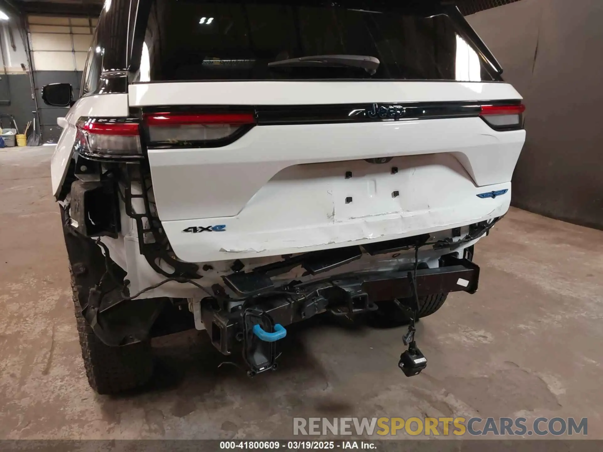 6 Photograph of a damaged car 1C4RJYC60P8891714 JEEP GRAND CHEROKEE 4XE 2023