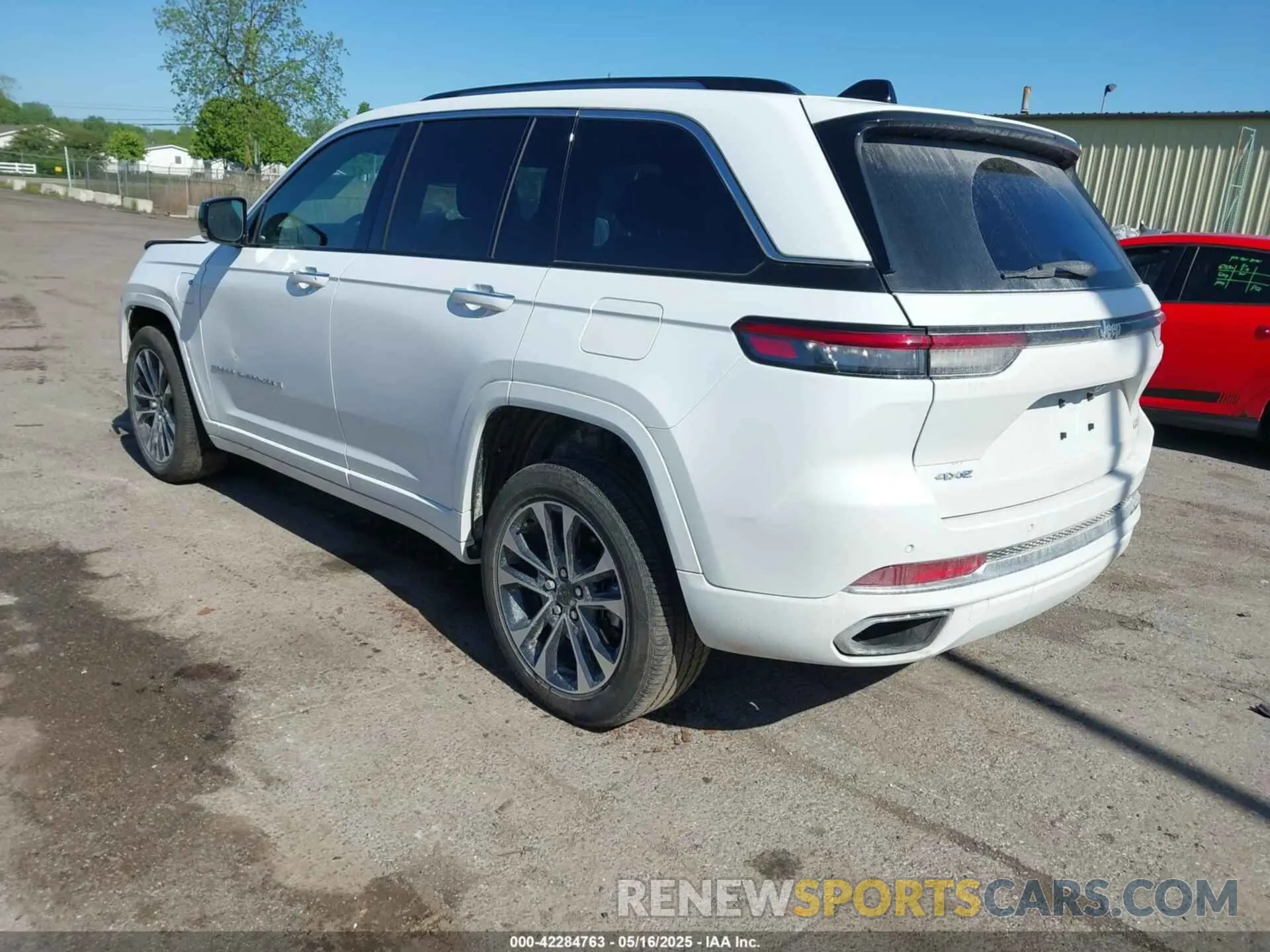 3 Photograph of a damaged car 1C4RJYD67P8791530 JEEP GRAND CHEROKEE 4XE 2023