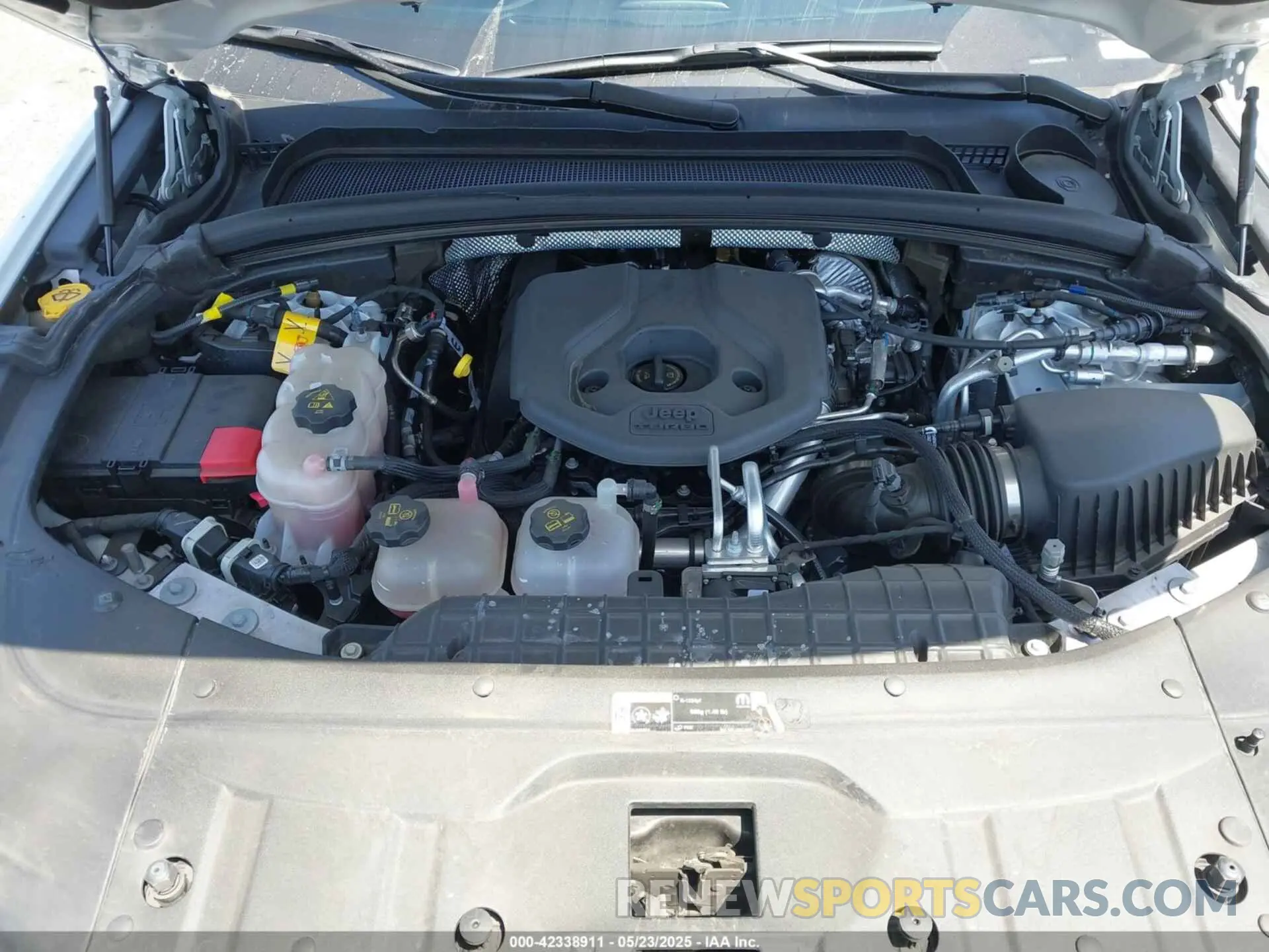 10 Photograph of a damaged car 1C4RJYE68P8787968 JEEP GRAND CHEROKEE 4XE 2023