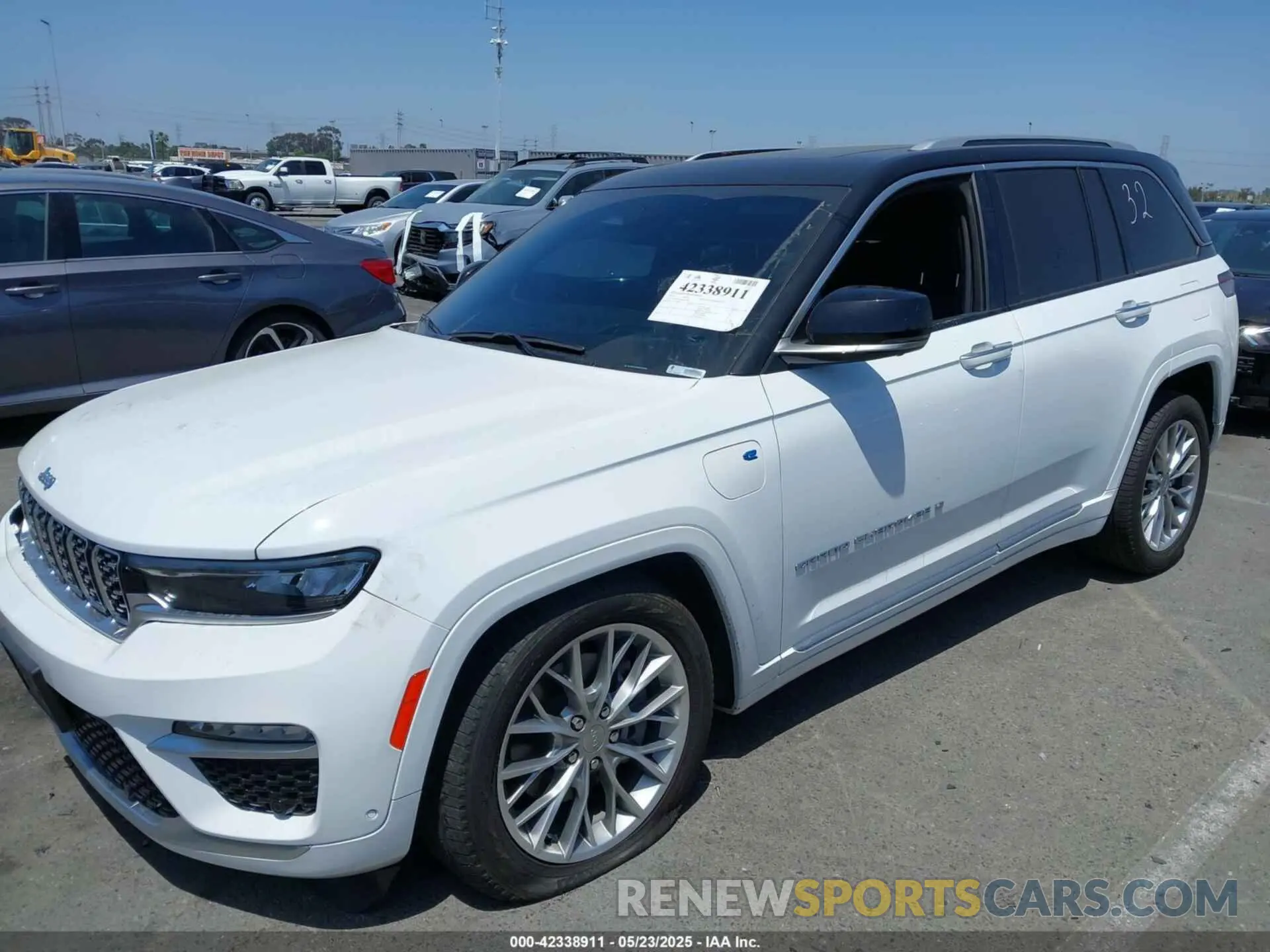2 Photograph of a damaged car 1C4RJYE68P8787968 JEEP GRAND CHEROKEE 4XE 2023