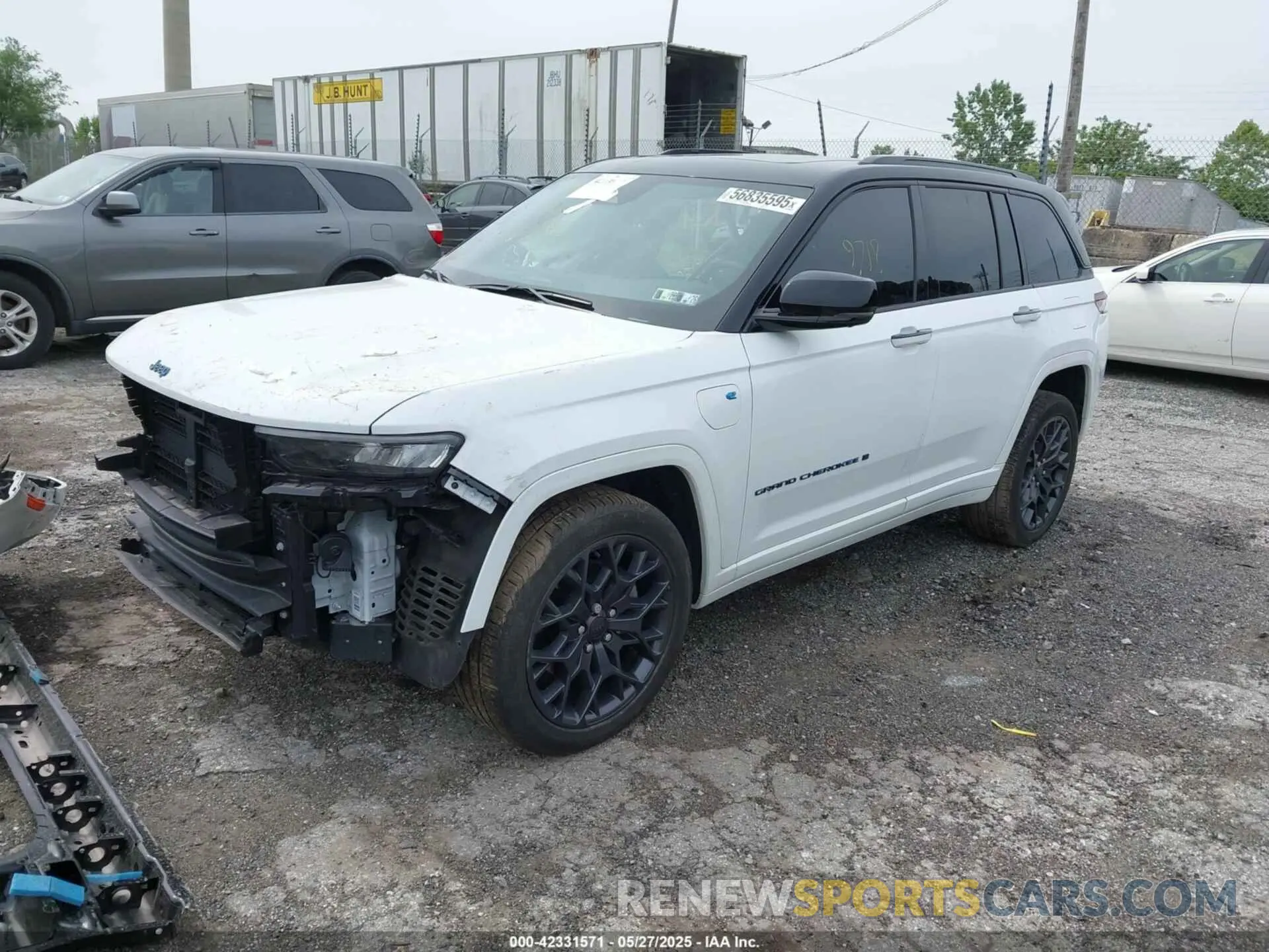 2 Photograph of a damaged car 1C4RJYE68P8904724 JEEP GRAND CHEROKEE 4XE 2023