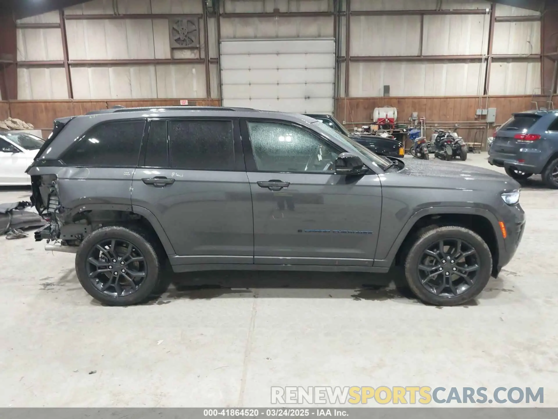 14 Photograph of a damaged car 1C4RJYB60R8509704 JEEP GRAND CHEROKEE 4XE 2024