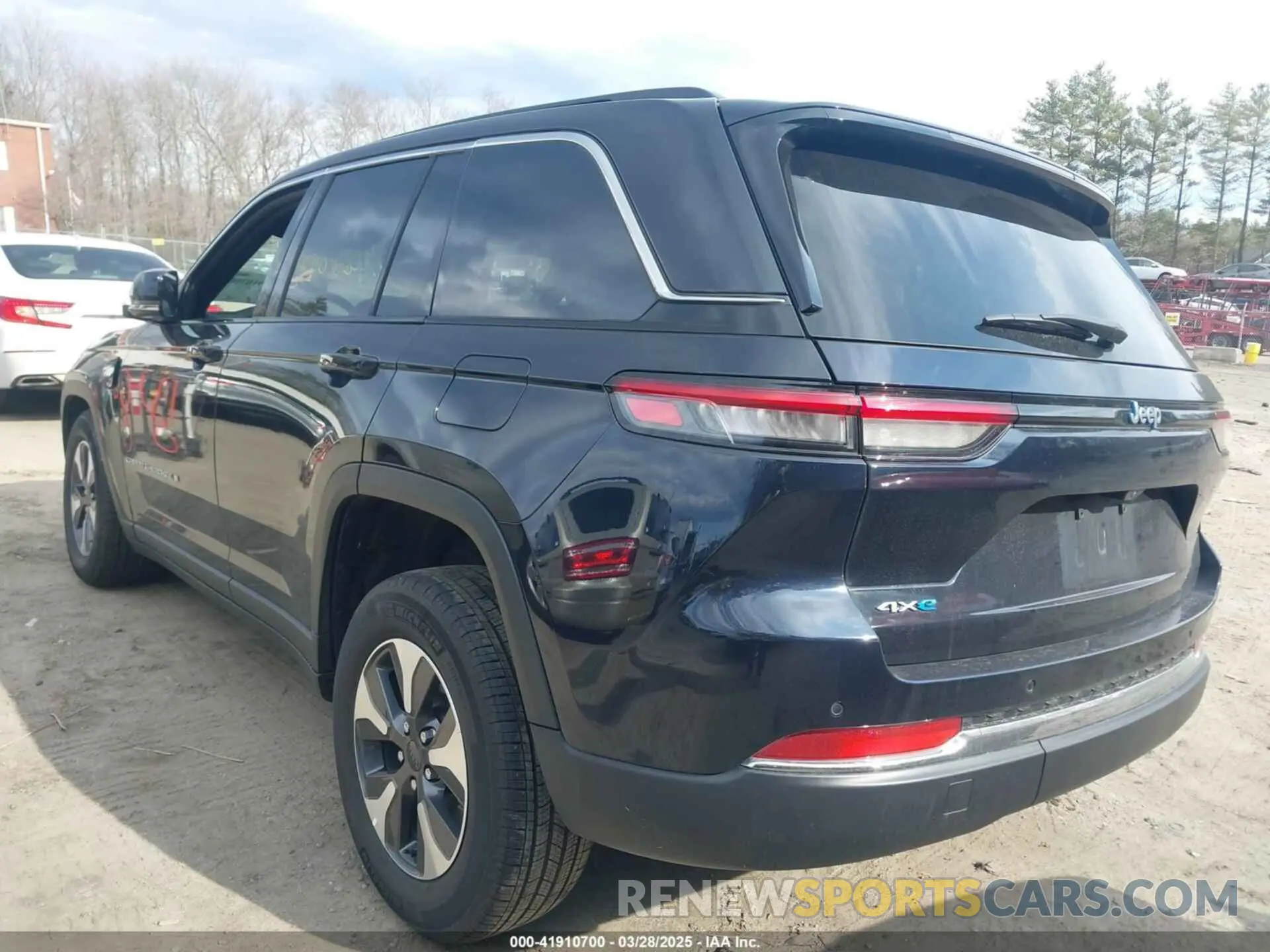 3 Photograph of a damaged car 1C4RJYB60RC142770 JEEP GRAND CHEROKEE 4XE 2024