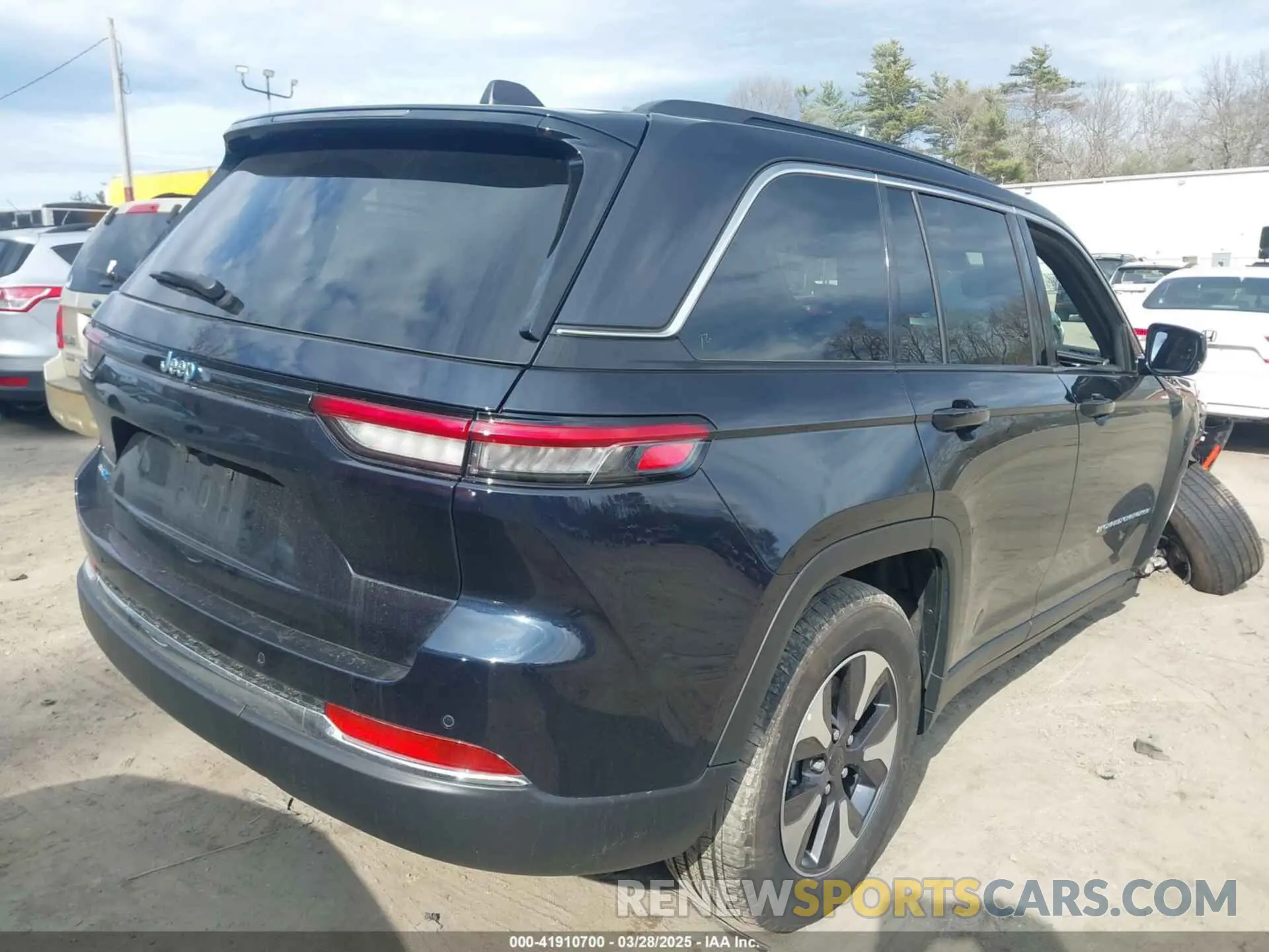 4 Photograph of a damaged car 1C4RJYB60RC142770 JEEP GRAND CHEROKEE 4XE 2024