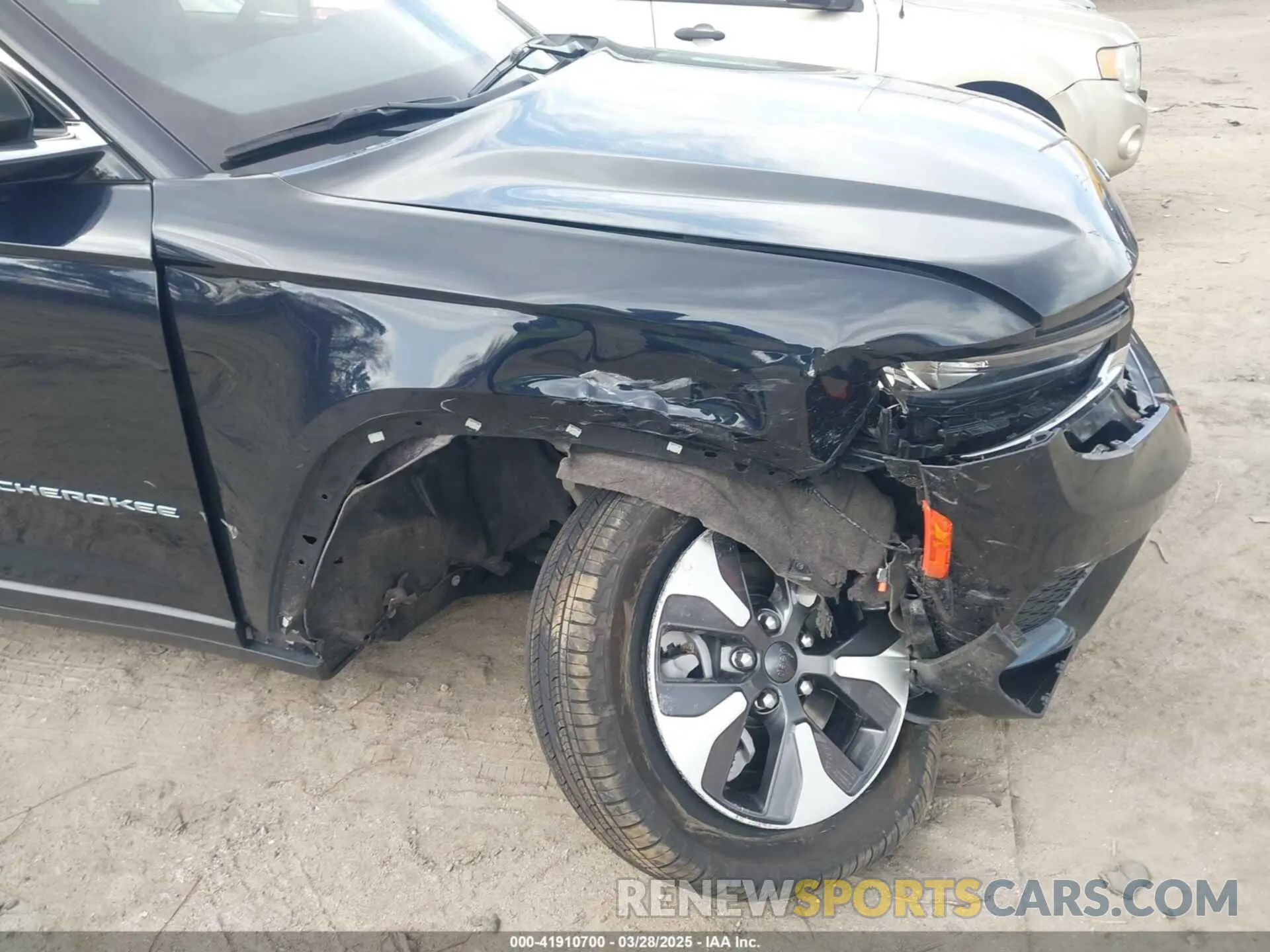 6 Photograph of a damaged car 1C4RJYB60RC142770 JEEP GRAND CHEROKEE 4XE 2024