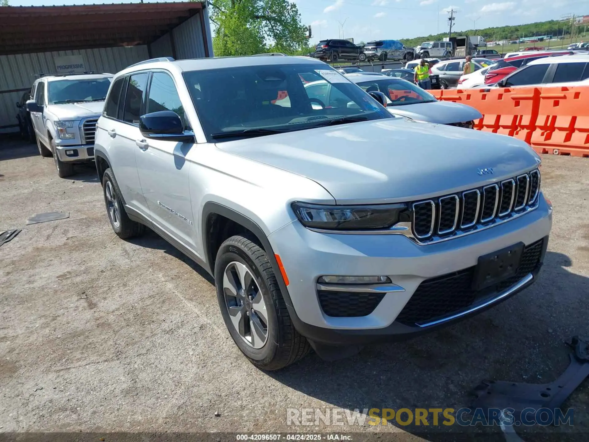 1 Photograph of a damaged car 1C4RJYB60RC181780 JEEP GRAND CHEROKEE 4XE 2024