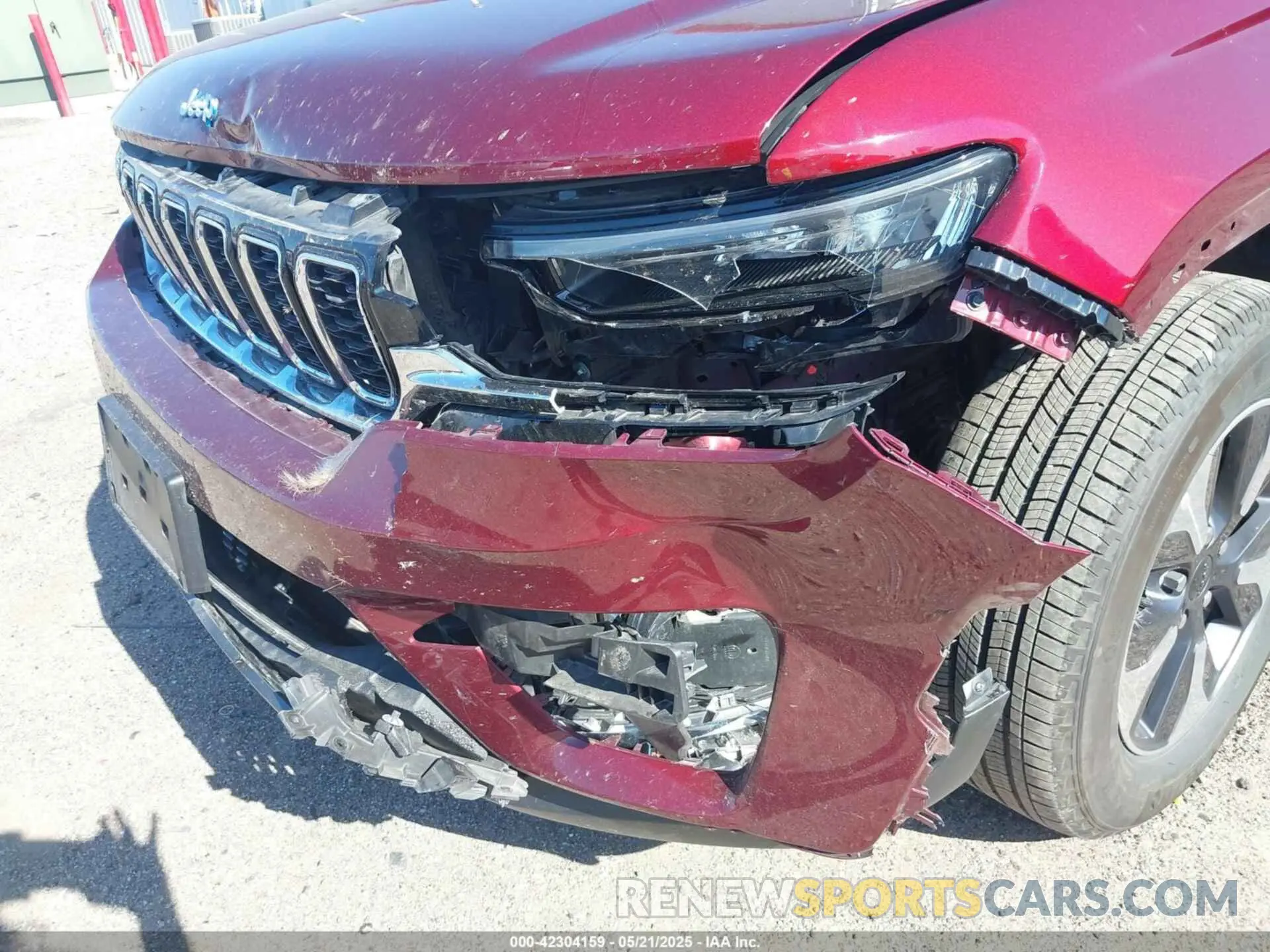 6 Photograph of a damaged car 1C4RJYB60RC181939 JEEP GRAND CHEROKEE 4XE 2024