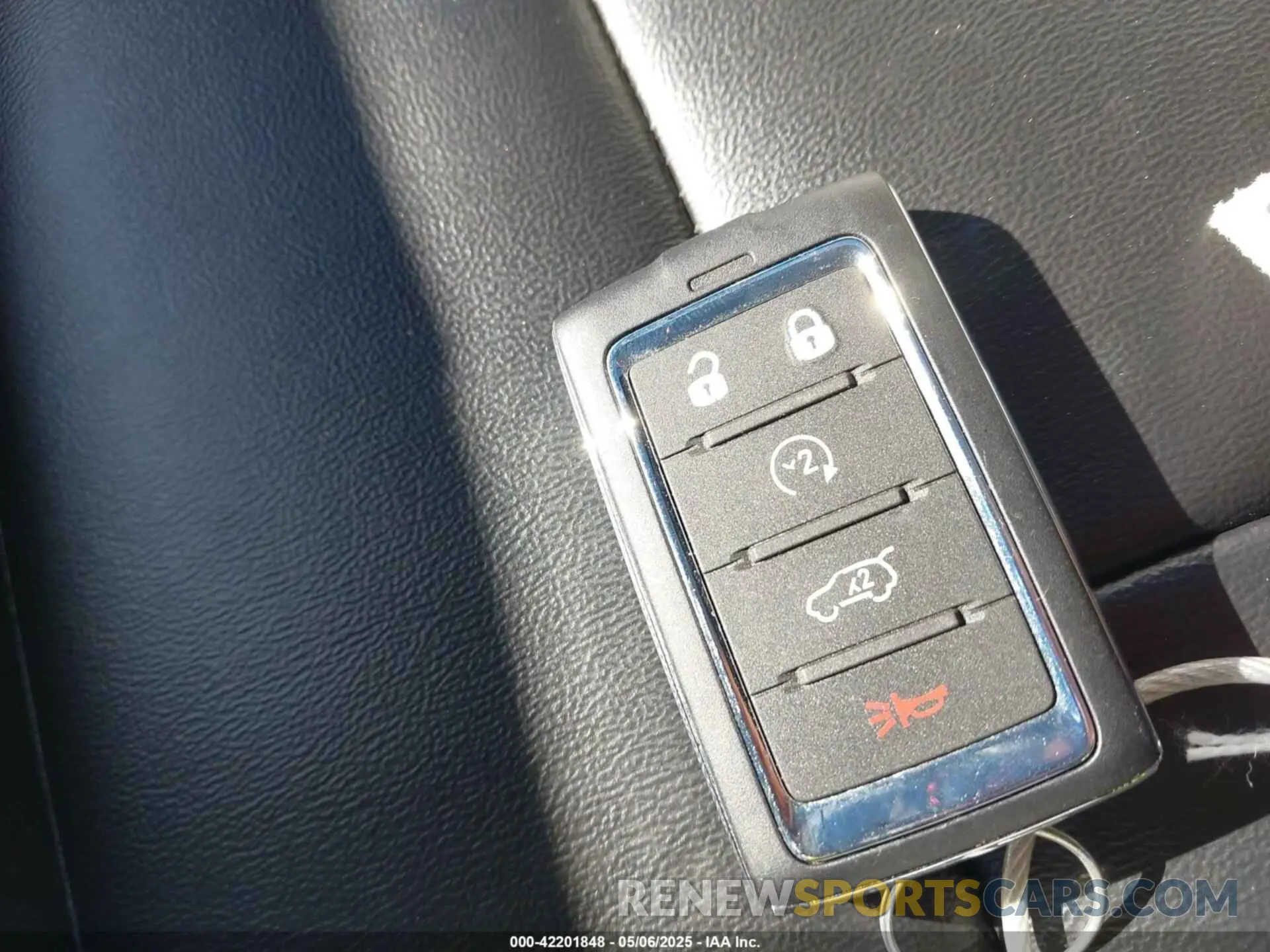 11 Photograph of a damaged car 1C4RJYB61RC120292 JEEP GRAND CHEROKEE 4XE 2024