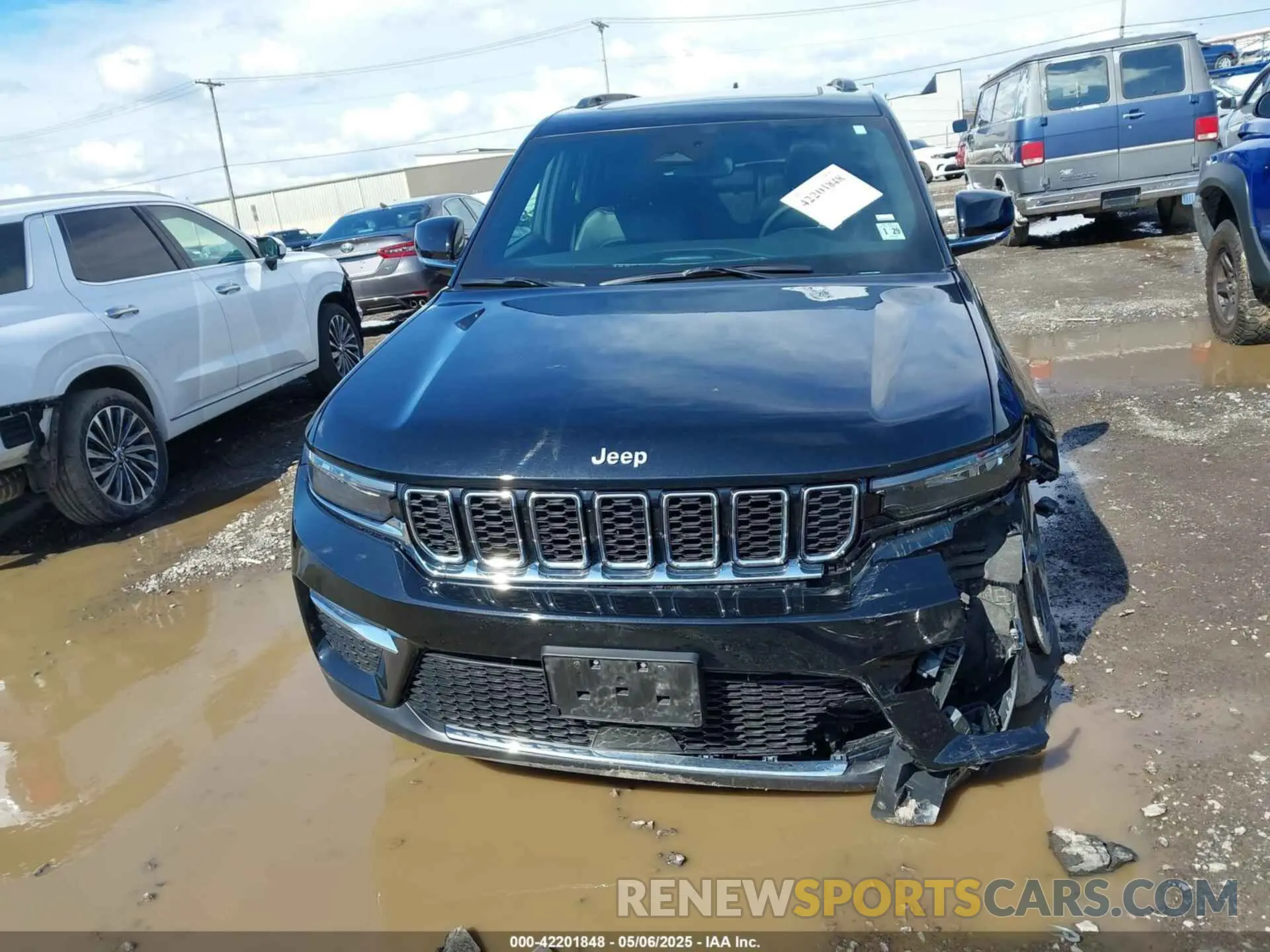 12 Photograph of a damaged car 1C4RJYB61RC120292 JEEP GRAND CHEROKEE 4XE 2024