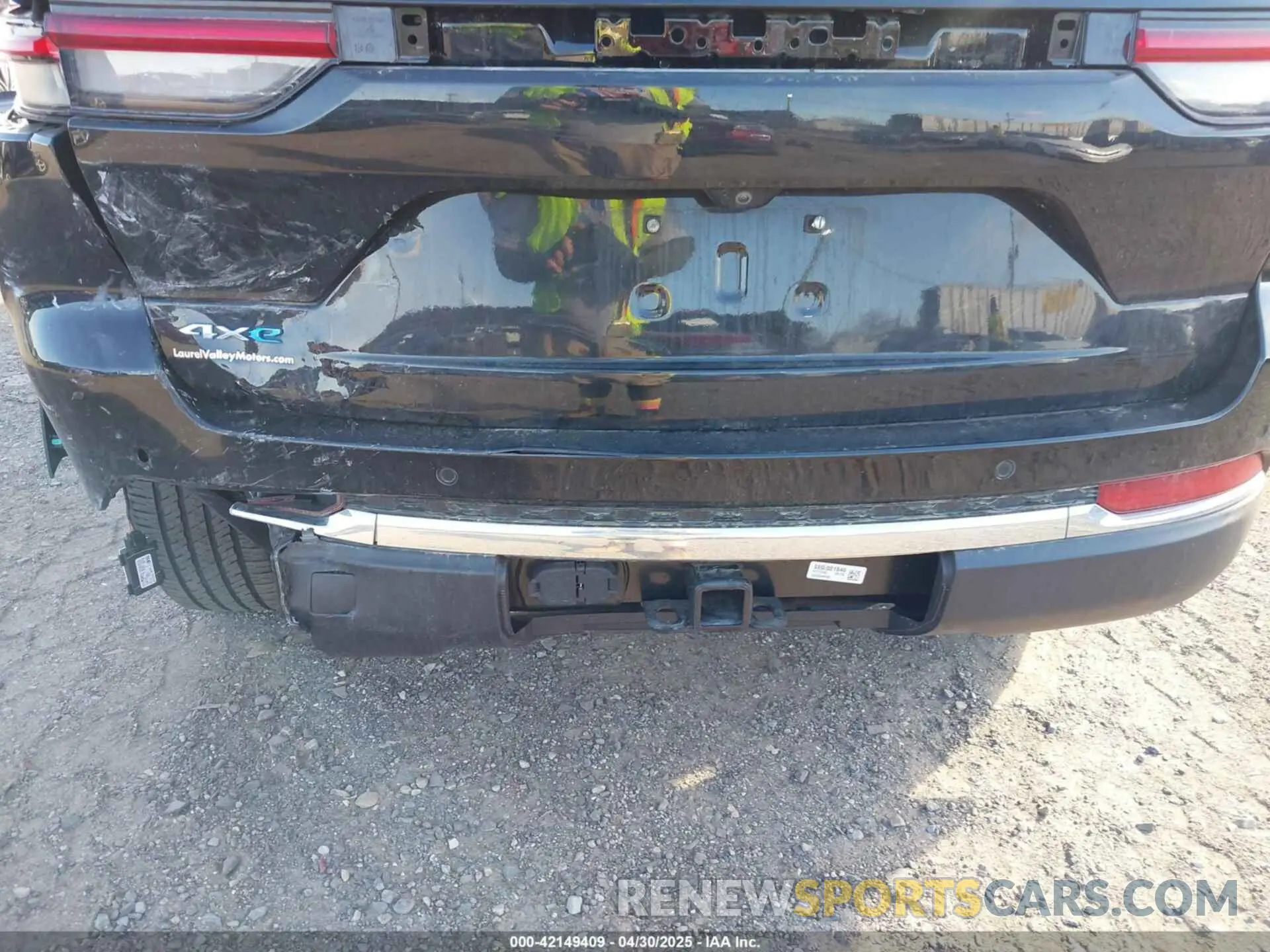 20 Photograph of a damaged car 1C4RJYB61RC713750 JEEP GRAND CHEROKEE 4XE 2024