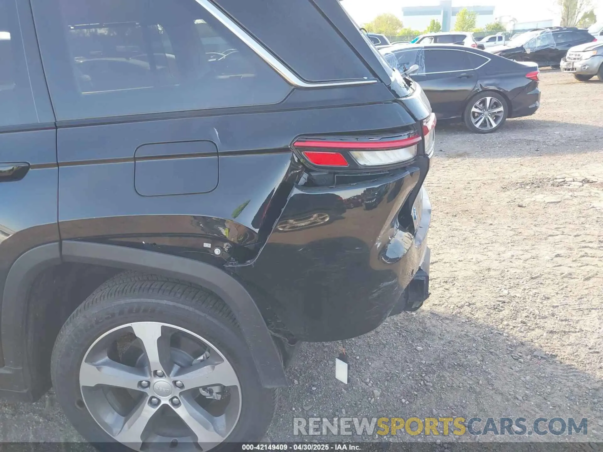 21 Photograph of a damaged car 1C4RJYB61RC713750 JEEP GRAND CHEROKEE 4XE 2024