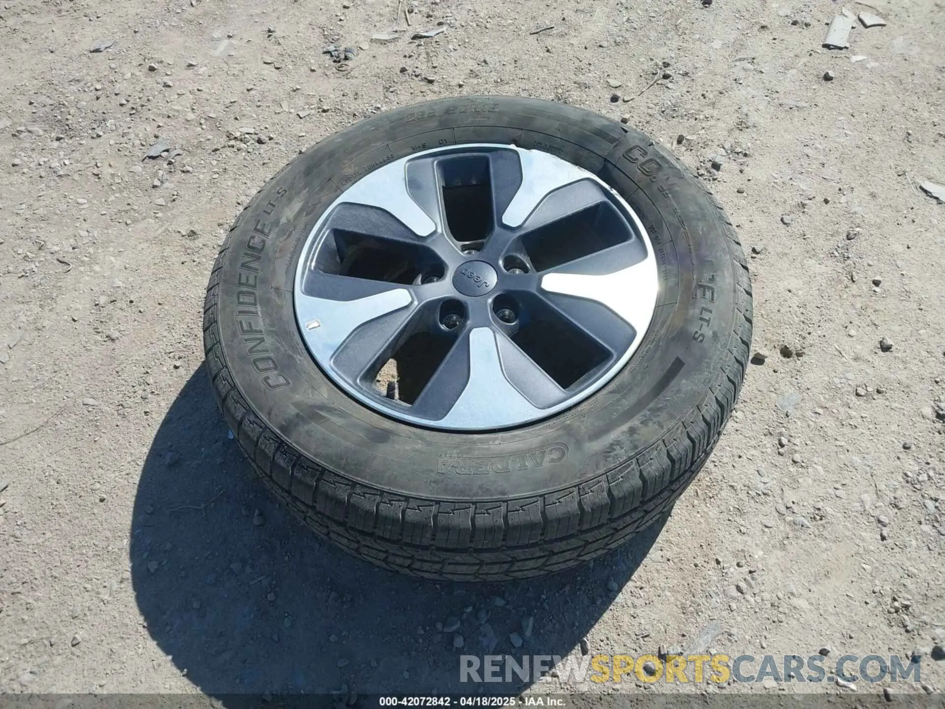 12 Photograph of a damaged car 1C4RJYB62R8958527 JEEP GRAND CHEROKEE 4XE 2024