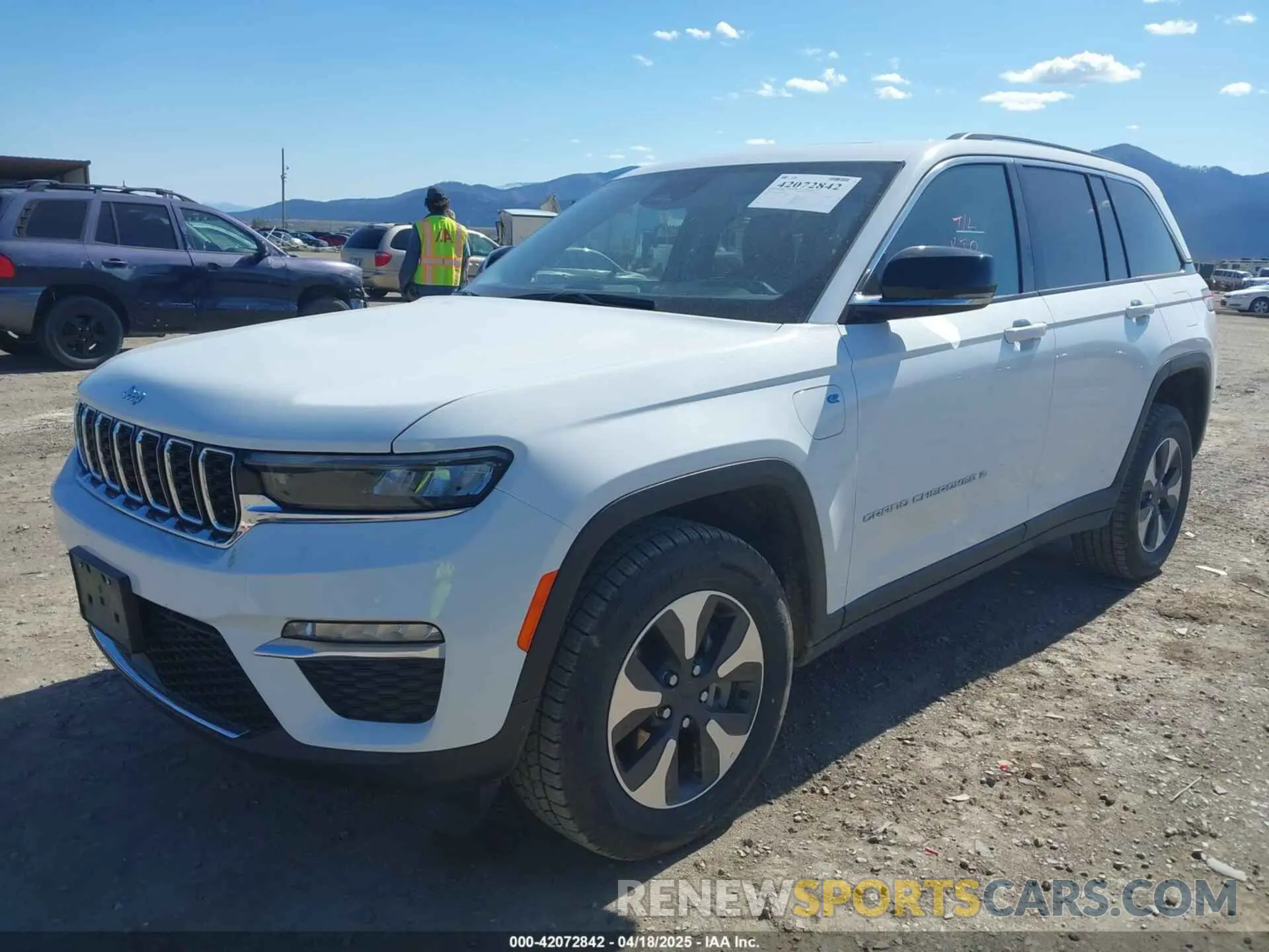 2 Photograph of a damaged car 1C4RJYB62R8958527 JEEP GRAND CHEROKEE 4XE 2024