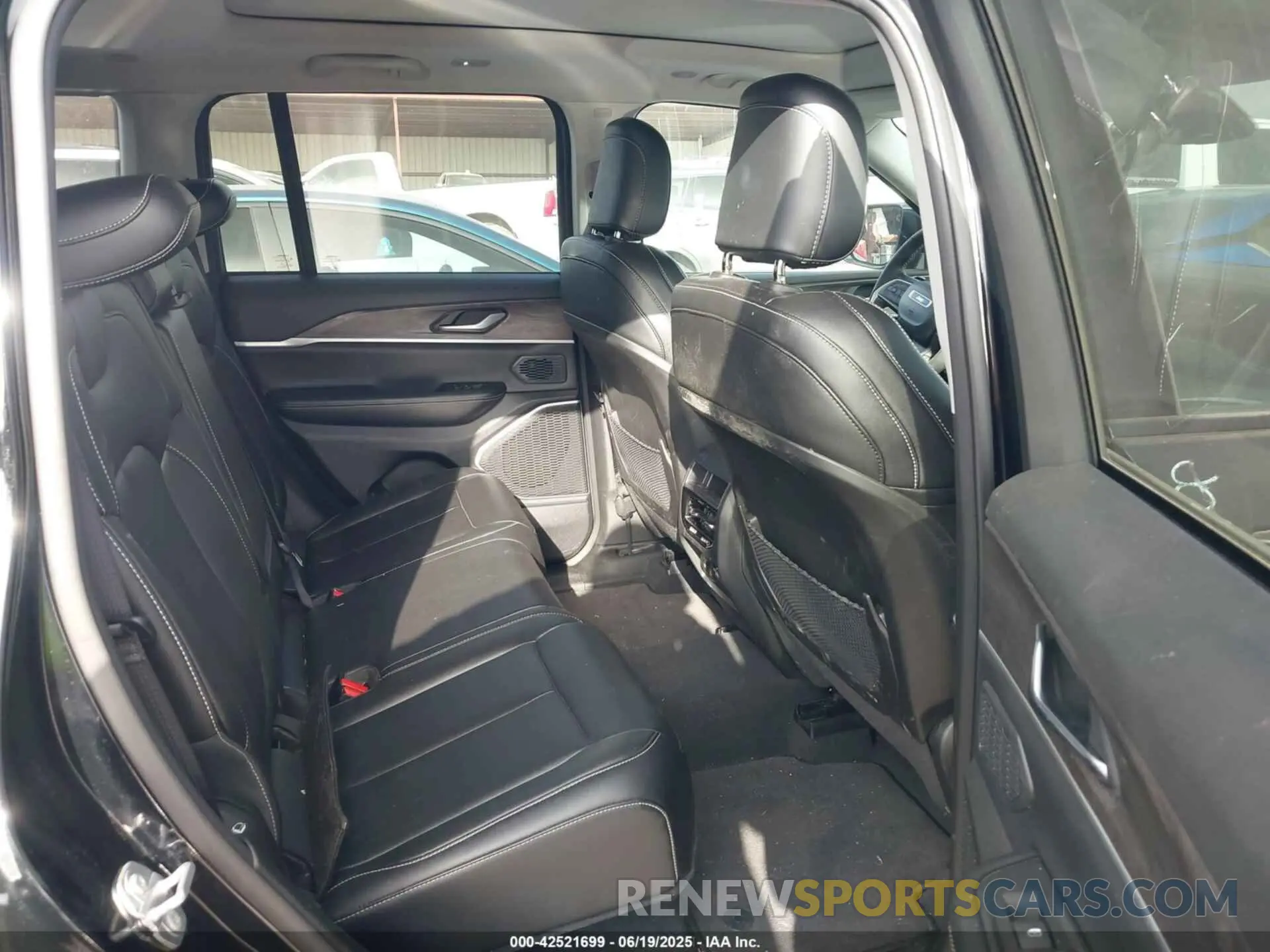 8 Photograph of a damaged car 1C4RJYB62RC720626 JEEP GRAND CHEROKEE 4XE 2024