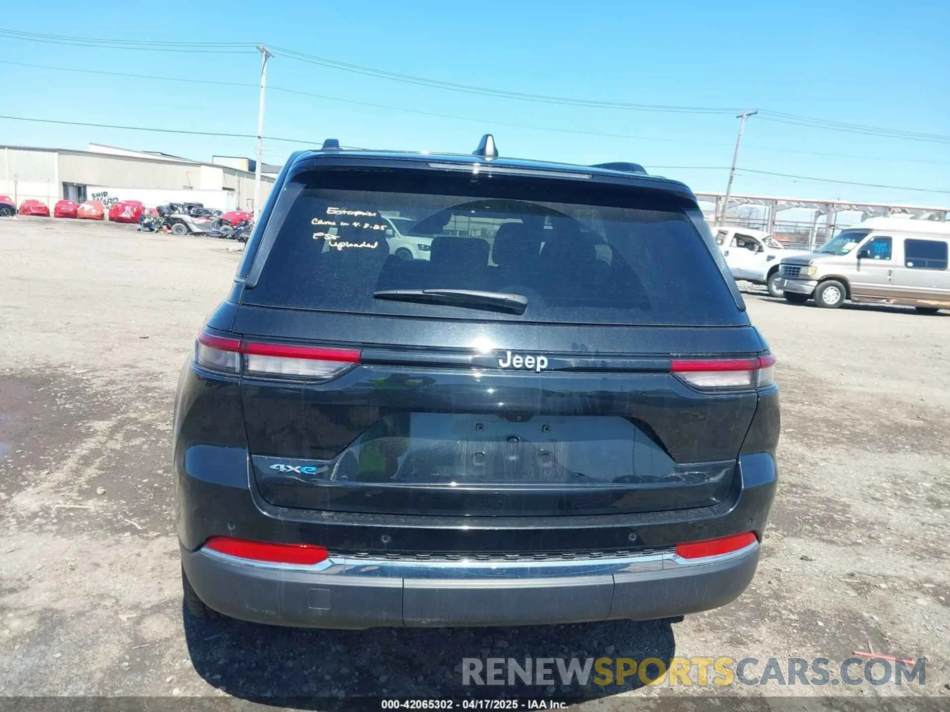 16 Photograph of a damaged car 1C4RJYB63R8518378 JEEP GRAND CHEROKEE 4XE 2024