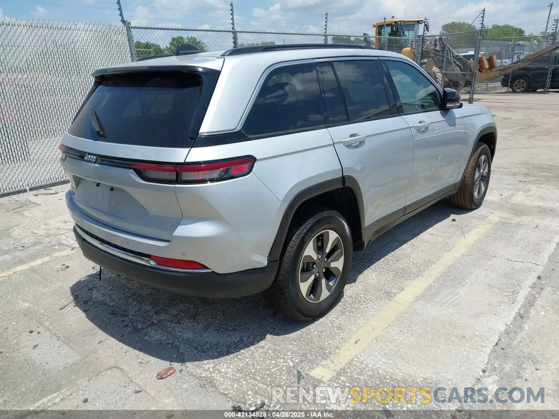 4 Photograph of a damaged car 1C4RJYB63RC171521 JEEP GRAND CHEROKEE 4XE 2024