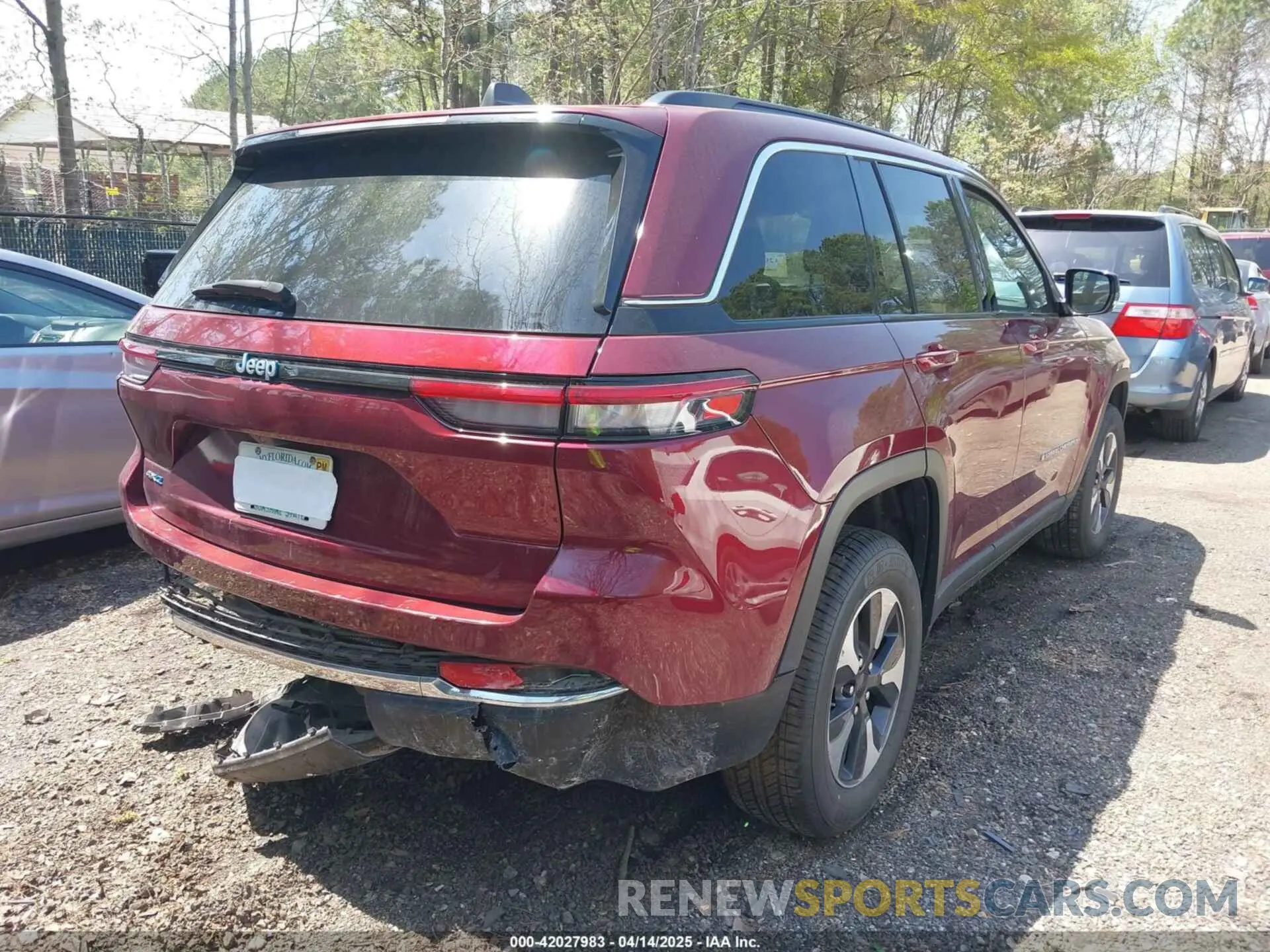 4 Photograph of a damaged car 1C4RJYB64RC121095 JEEP GRAND CHEROKEE 4XE 2024