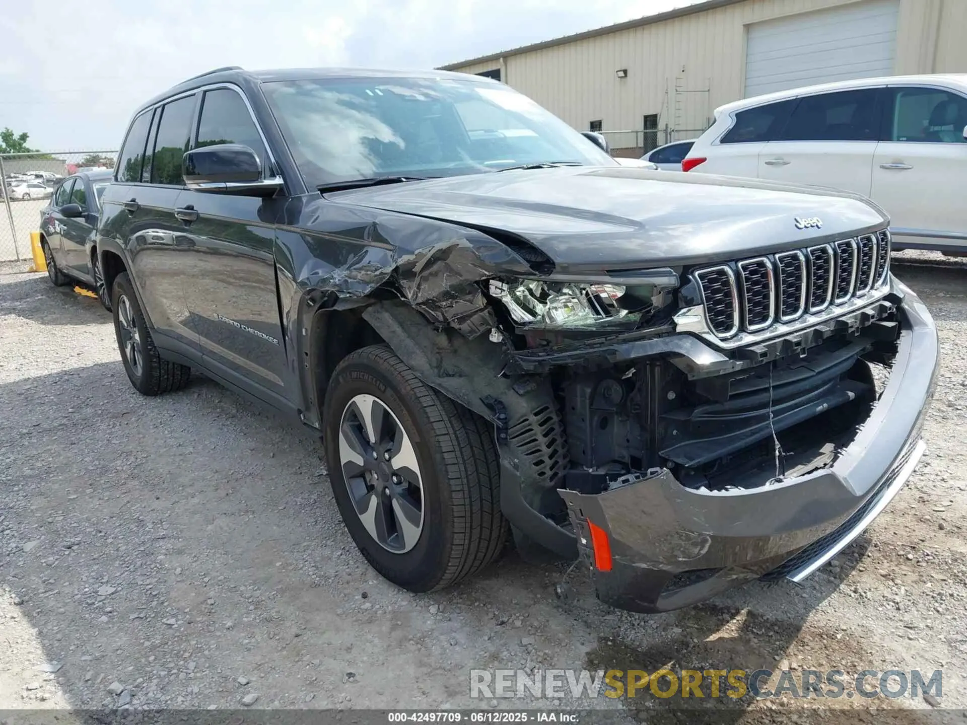 6 Photograph of a damaged car 1C4RJYB64RC125423 JEEP GRAND CHEROKEE 4XE 2024