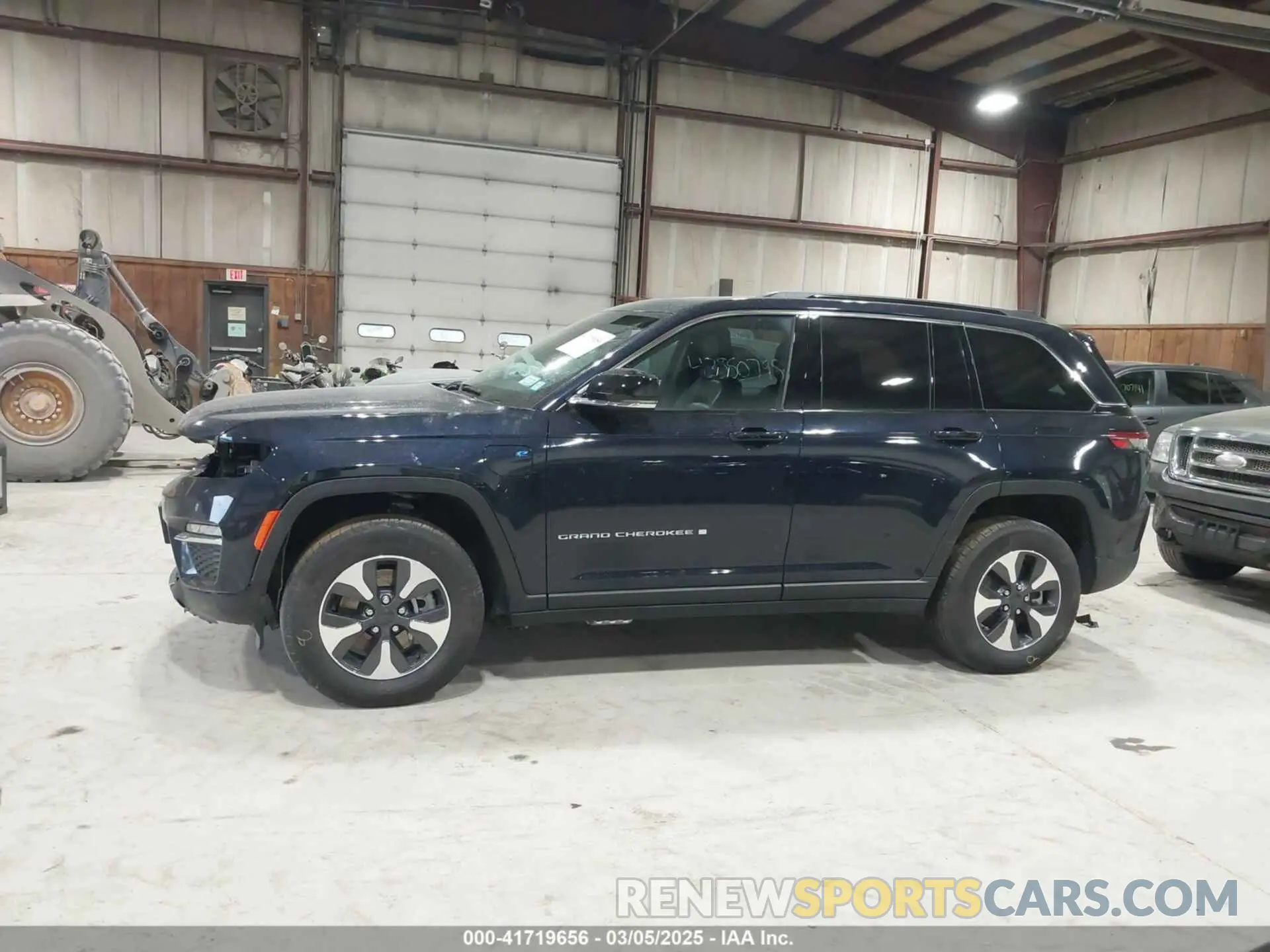 15 Photograph of a damaged car 1C4RJYB65R8582910 JEEP GRAND CHEROKEE 4XE 2024