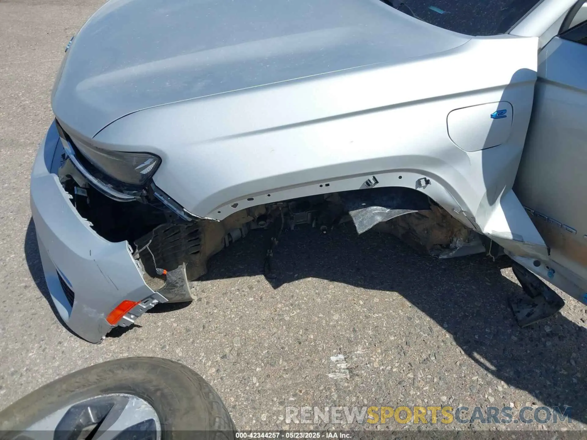 6 Photograph of a damaged car 1C4RJYB65RC117685 JEEP GRAND CHEROKEE 4XE 2024
