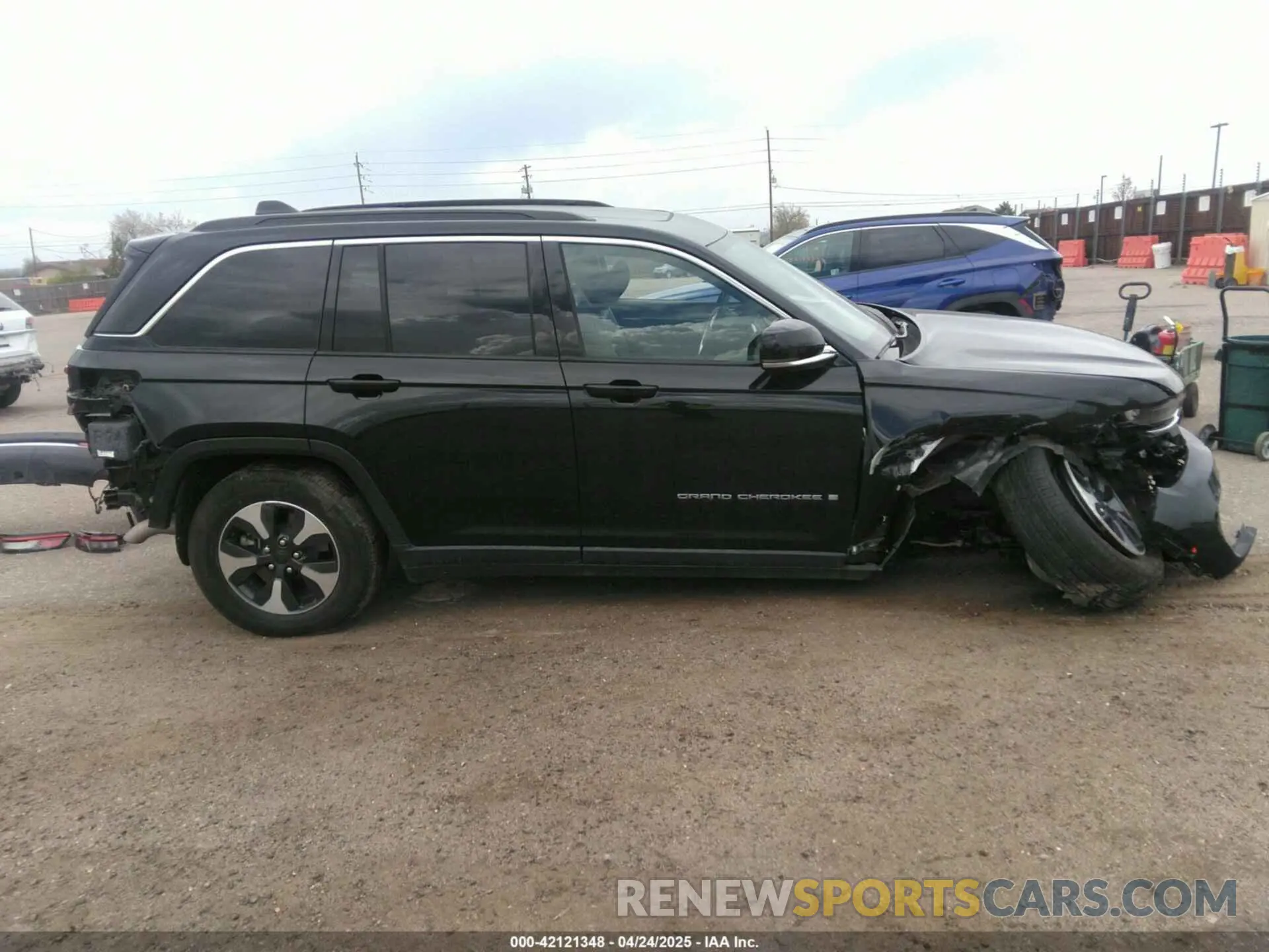 14 Photograph of a damaged car 1C4RJYB65RC181662 JEEP GRAND CHEROKEE 4XE 2024