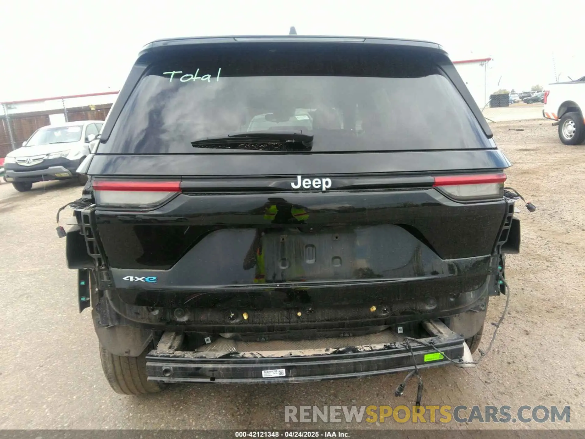 17 Photograph of a damaged car 1C4RJYB65RC181662 JEEP GRAND CHEROKEE 4XE 2024