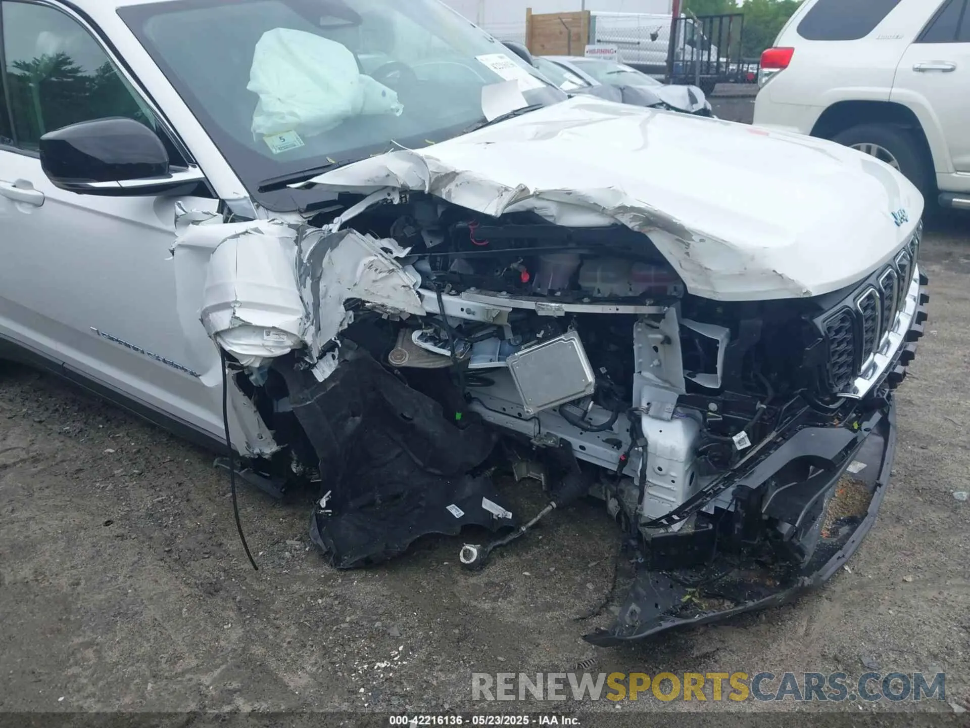 6 Photograph of a damaged car 1C4RJYB65RC681692 JEEP GRAND CHEROKEE 4XE 2024