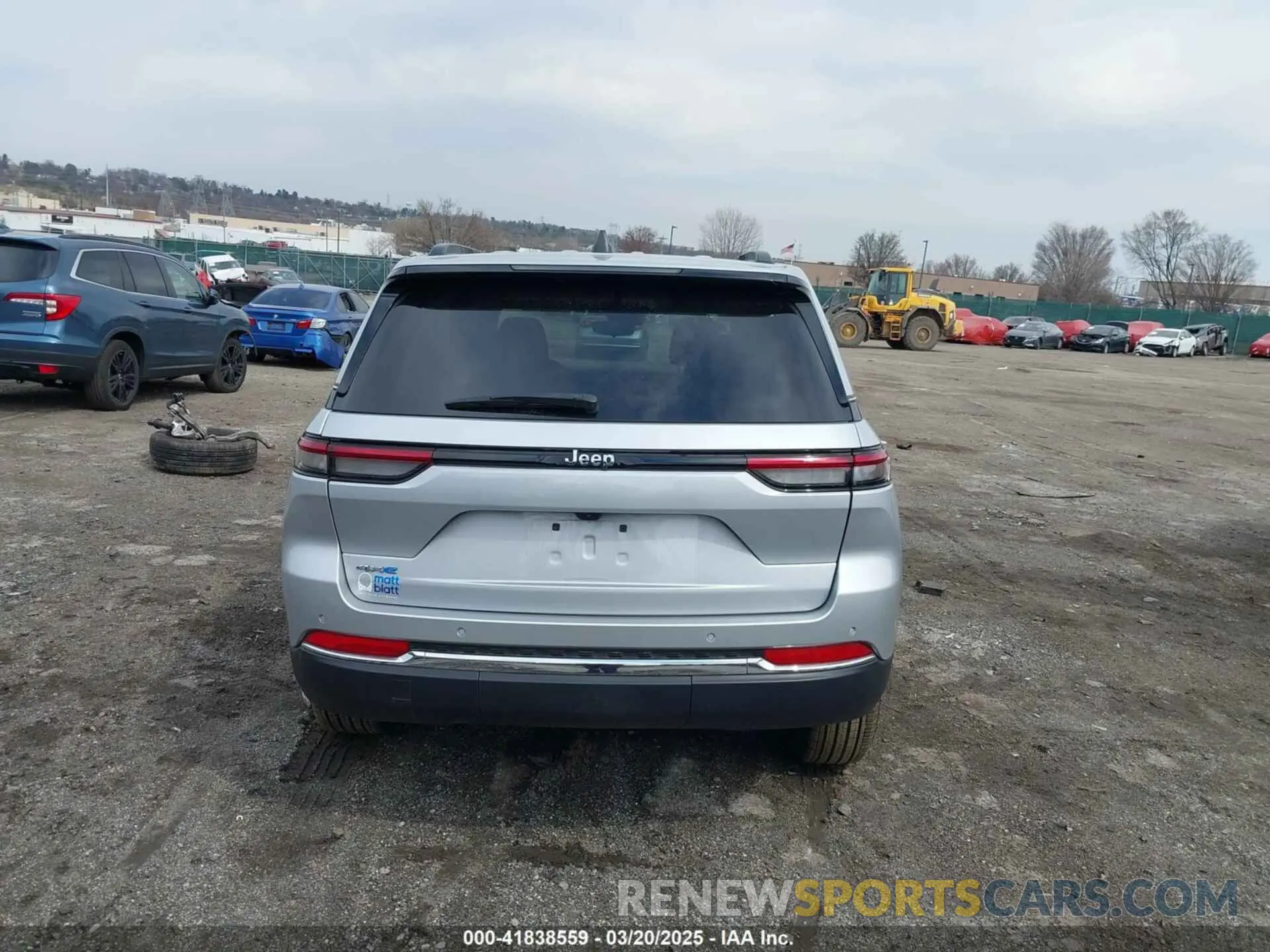 17 Photograph of a damaged car 1C4RJYB65RC712763 JEEP GRAND CHEROKEE 4XE 2024