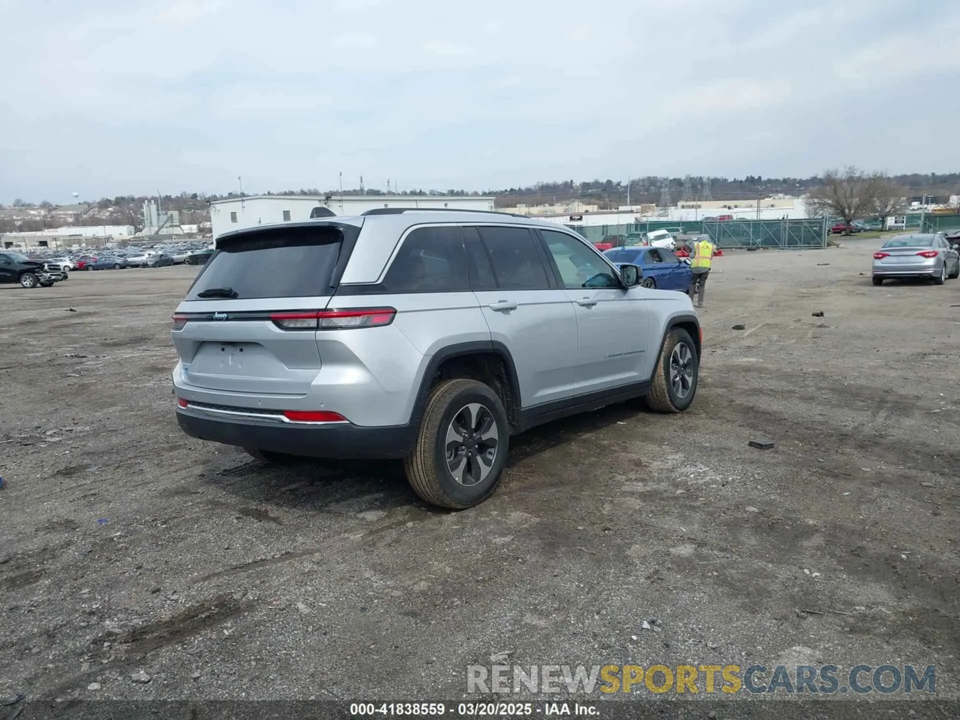 4 Photograph of a damaged car 1C4RJYB65RC712763 JEEP GRAND CHEROKEE 4XE 2024