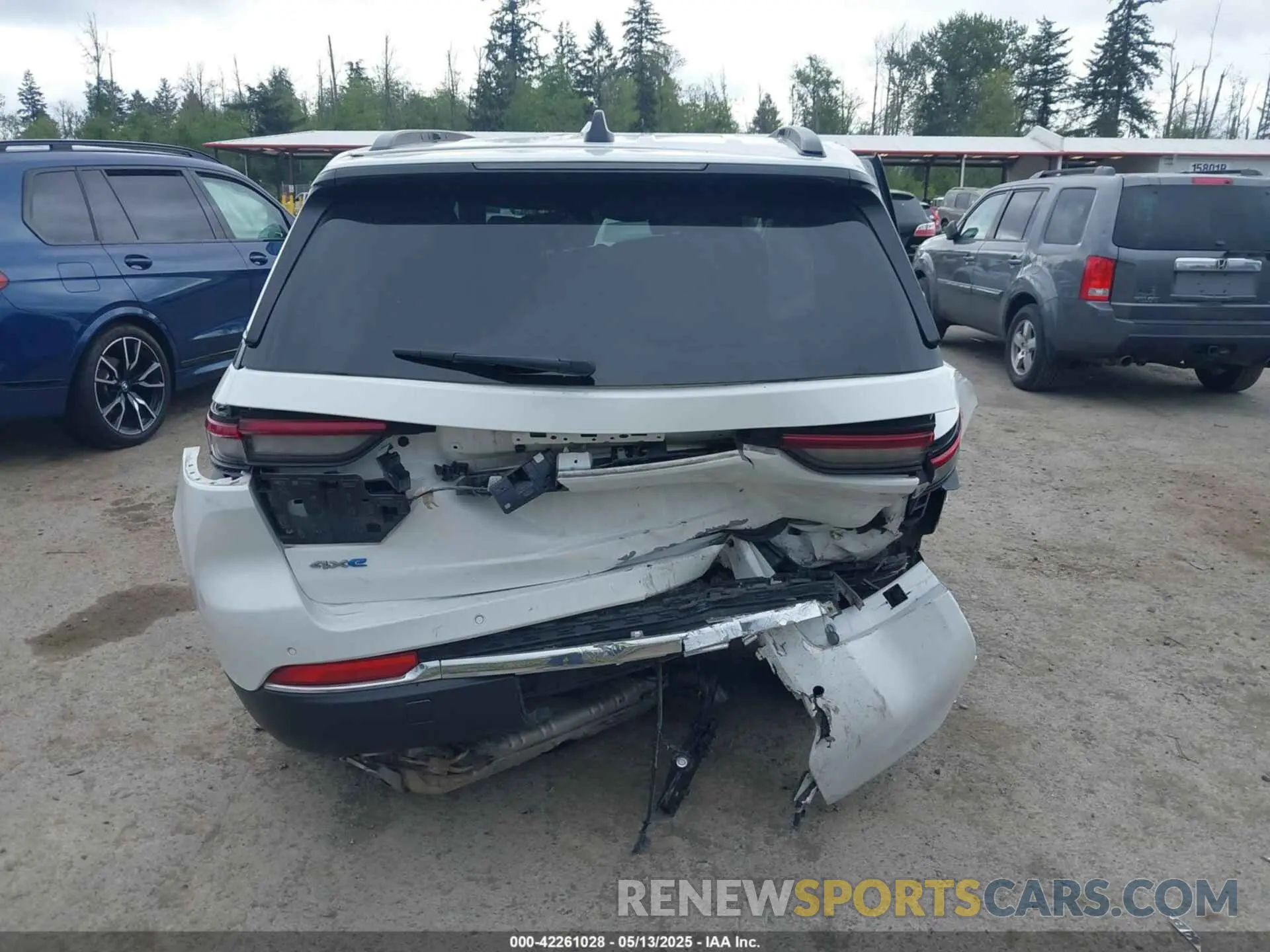 15 Photograph of a damaged car 1C4RJYB66RC129652 JEEP GRAND CHEROKEE 4XE 2024