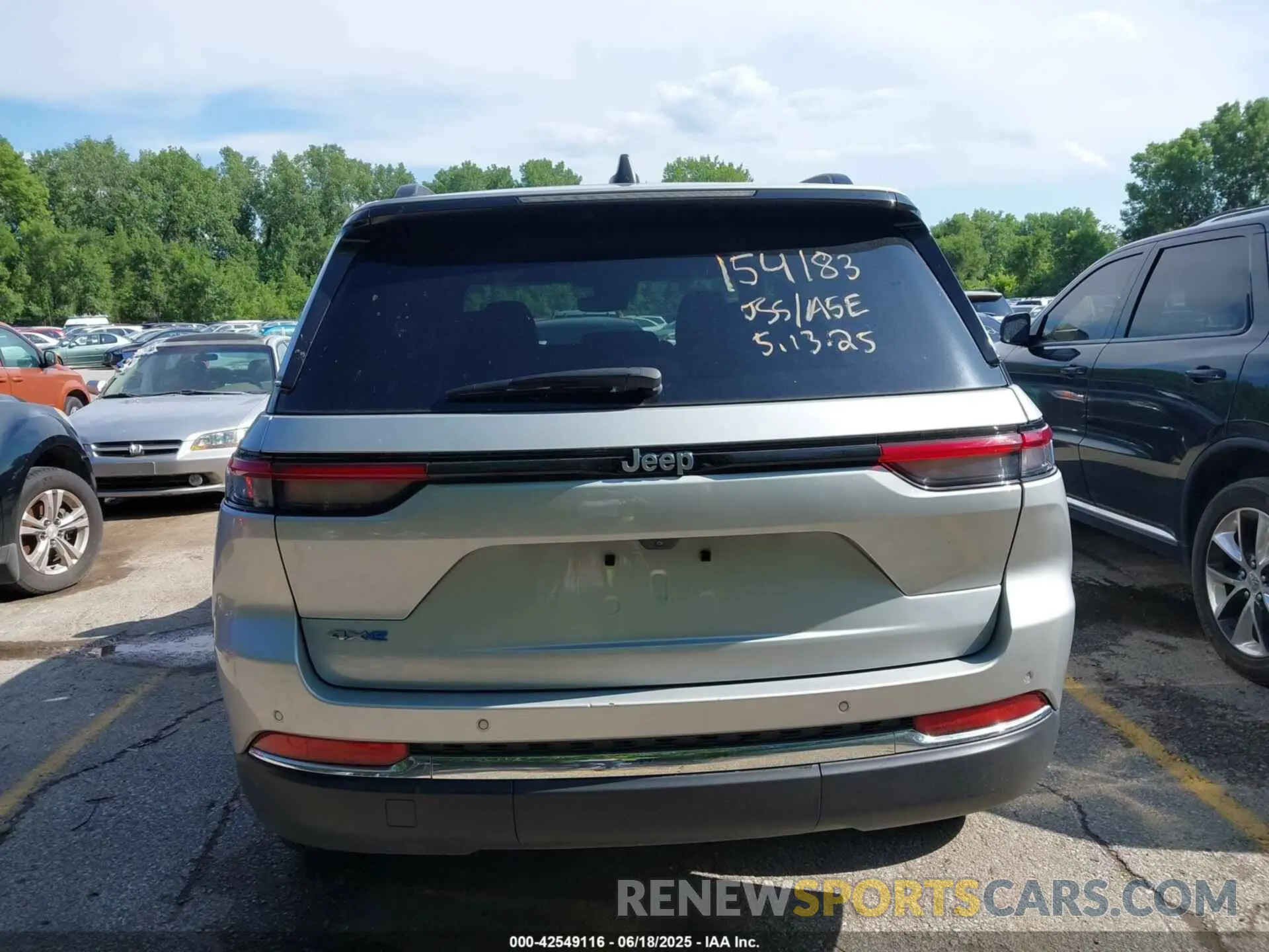 16 Photograph of a damaged car 1C4RJYB67R8516567 JEEP GRAND CHEROKEE 4XE 2024