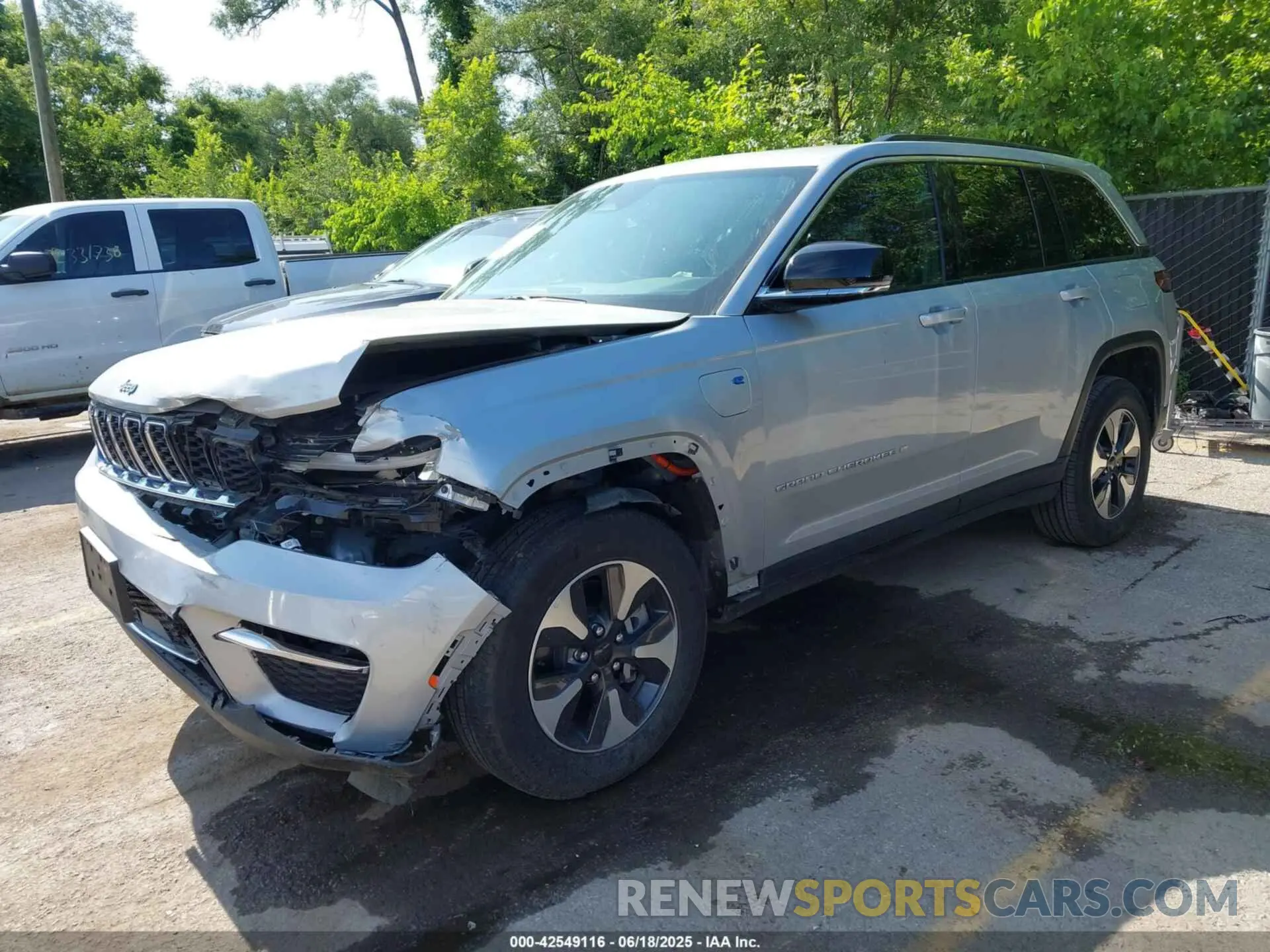 2 Photograph of a damaged car 1C4RJYB67R8516567 JEEP GRAND CHEROKEE 4XE 2024