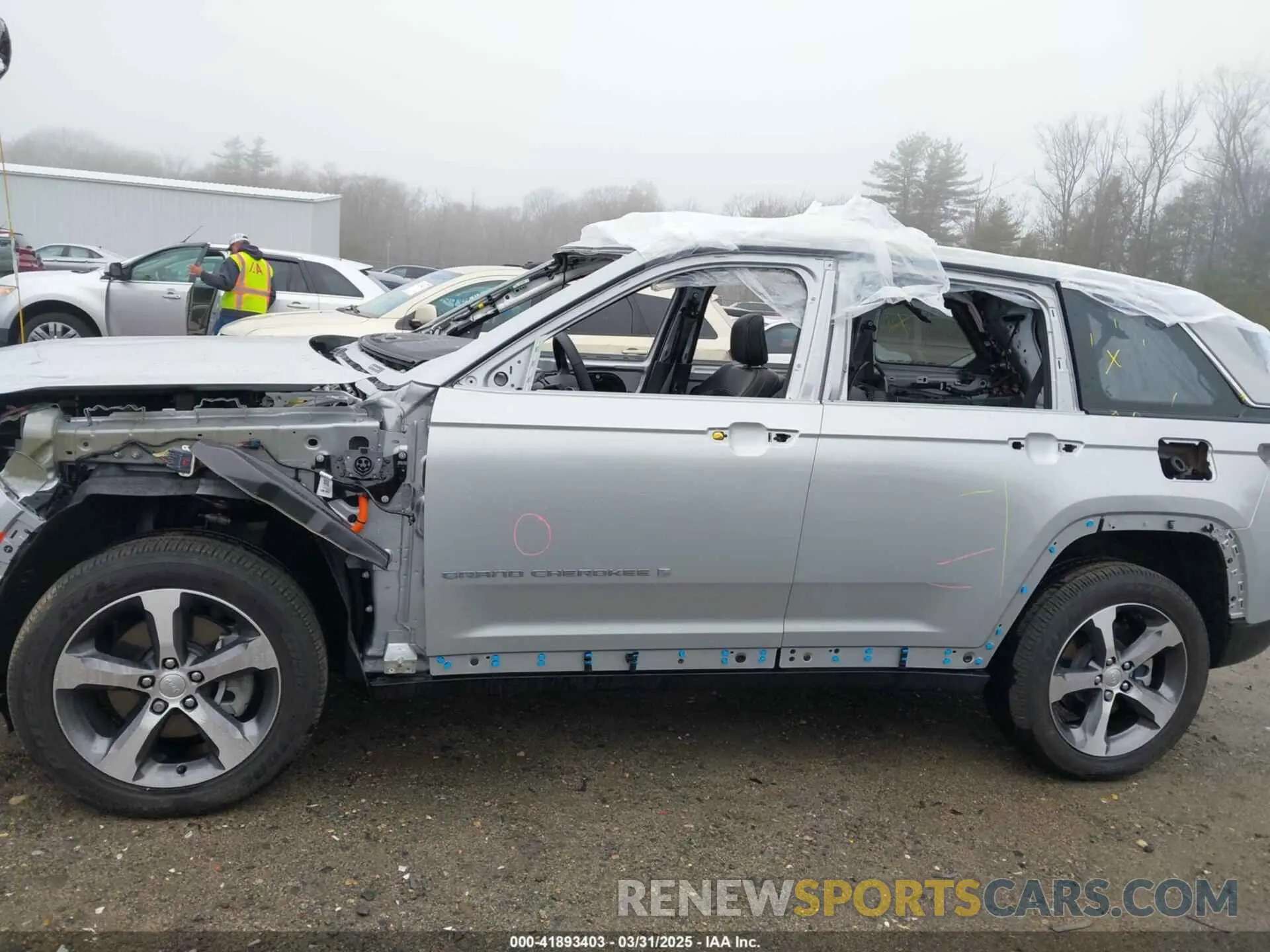 15 Photograph of a damaged car 1C4RJYB68RC110262 JEEP GRAND CHEROKEE 4XE 2024