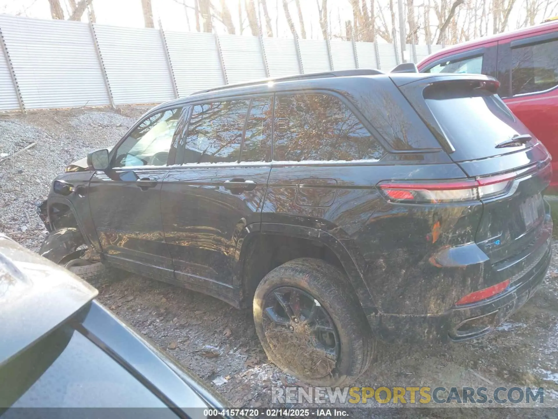 14 Photograph of a damaged car 1C4RJYB69R8510818 JEEP GRAND CHEROKEE 4XE 2024