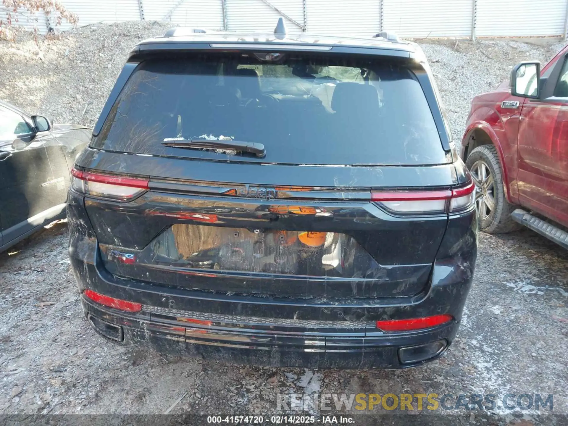 16 Photograph of a damaged car 1C4RJYB69R8510818 JEEP GRAND CHEROKEE 4XE 2024