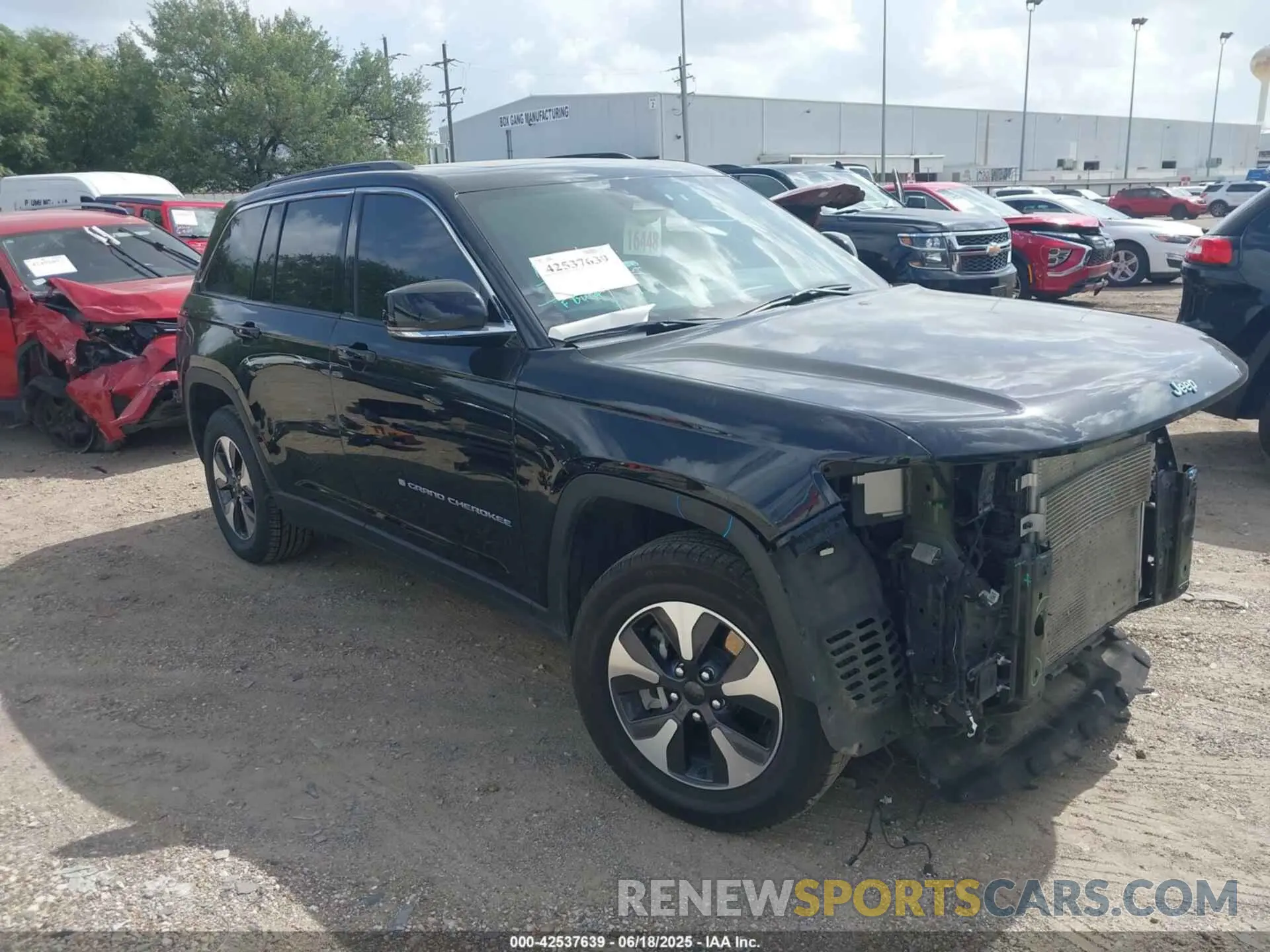 1 Photograph of a damaged car 1C4RJYB6XRC181771 JEEP GRAND CHEROKEE 4XE 2024