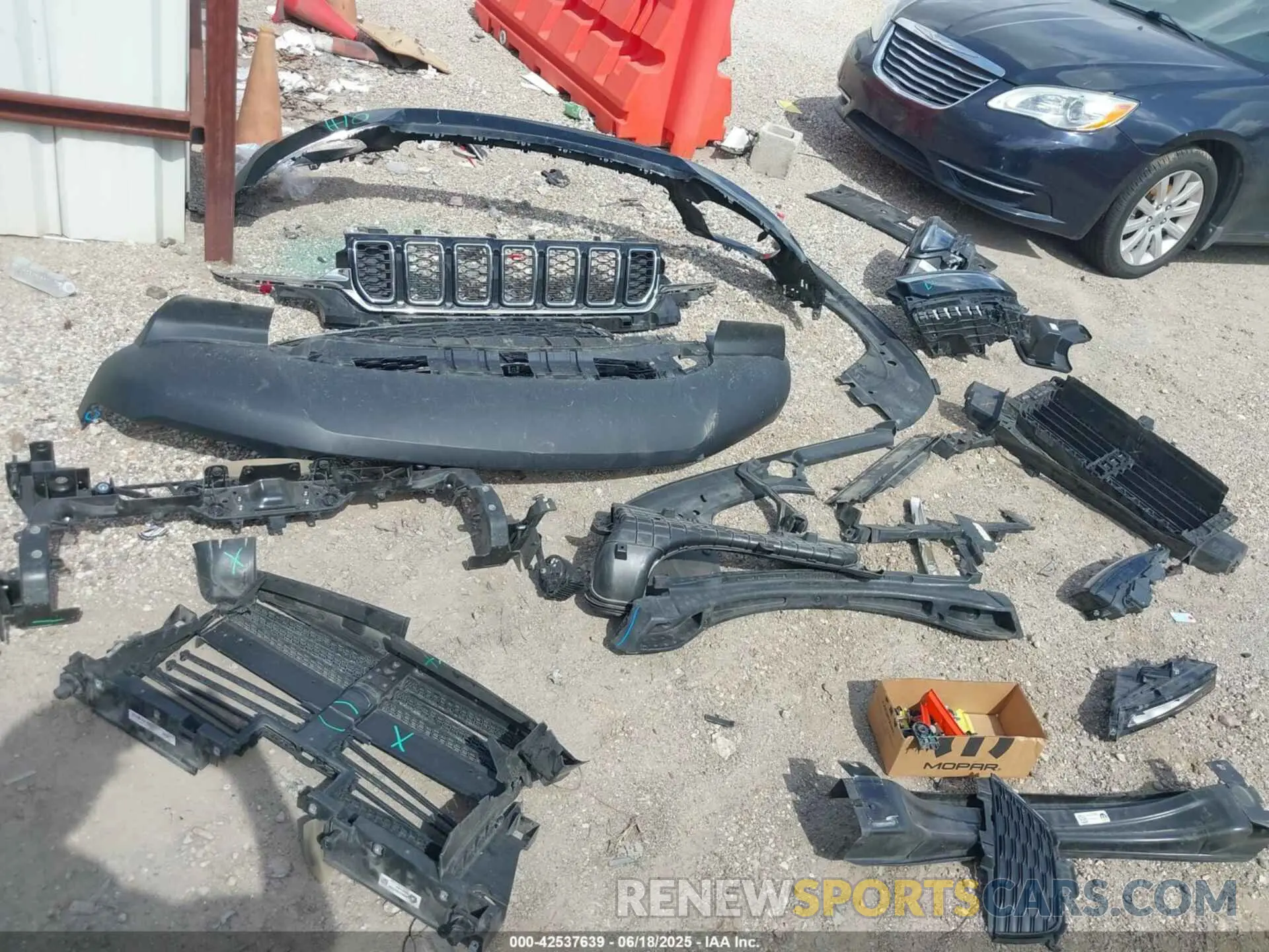 12 Photograph of a damaged car 1C4RJYB6XRC181771 JEEP GRAND CHEROKEE 4XE 2024