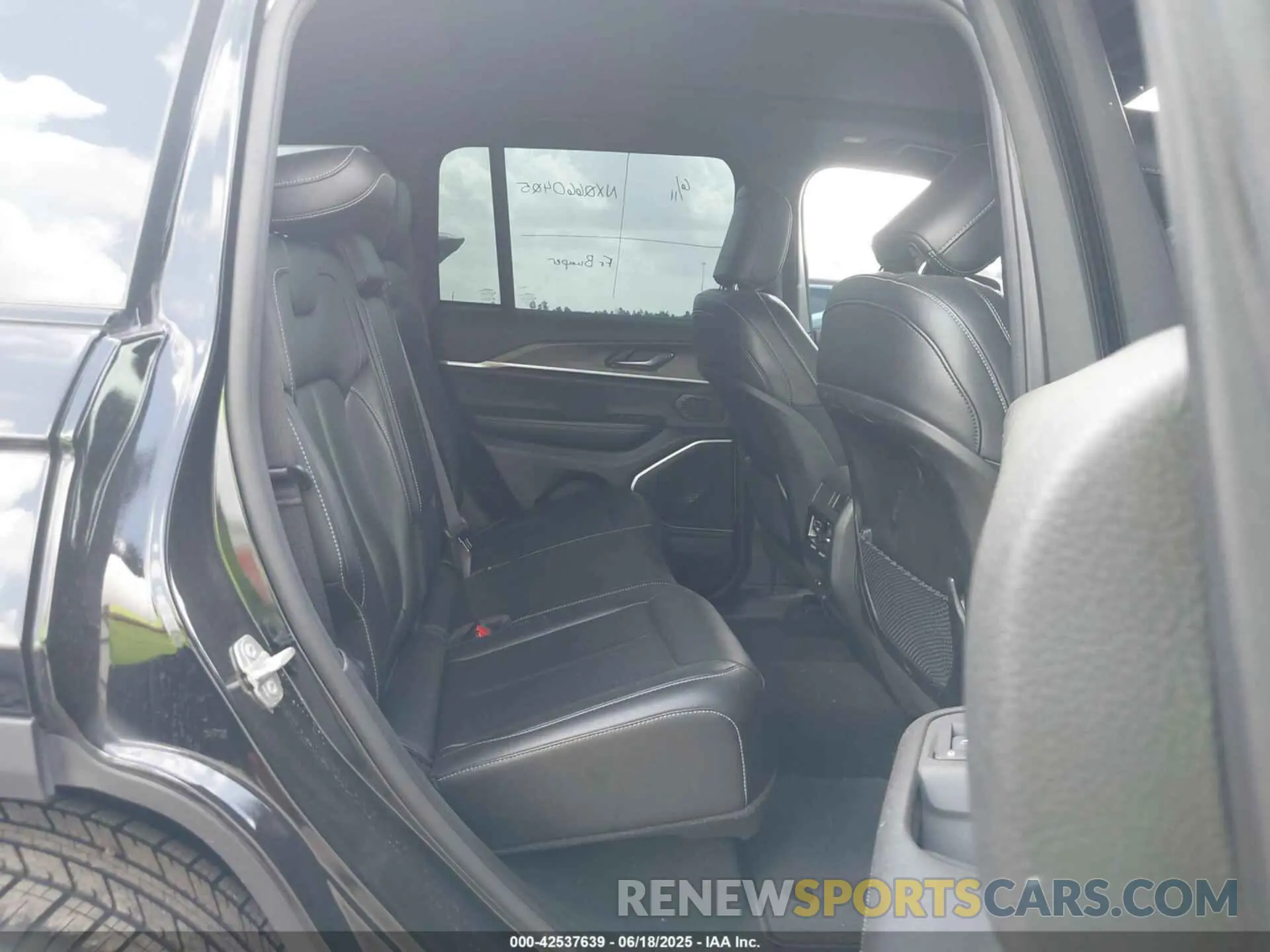 8 Photograph of a damaged car 1C4RJYB6XRC181771 JEEP GRAND CHEROKEE 4XE 2024