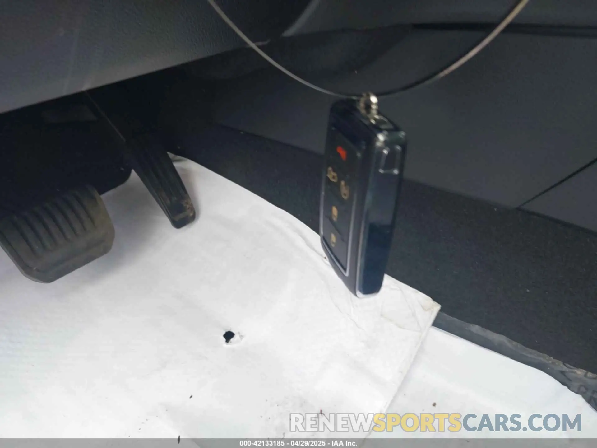 11 Photograph of a damaged car 1C4RJKAG3M8195224 JEEP GRAND CHEROKEE L 2021