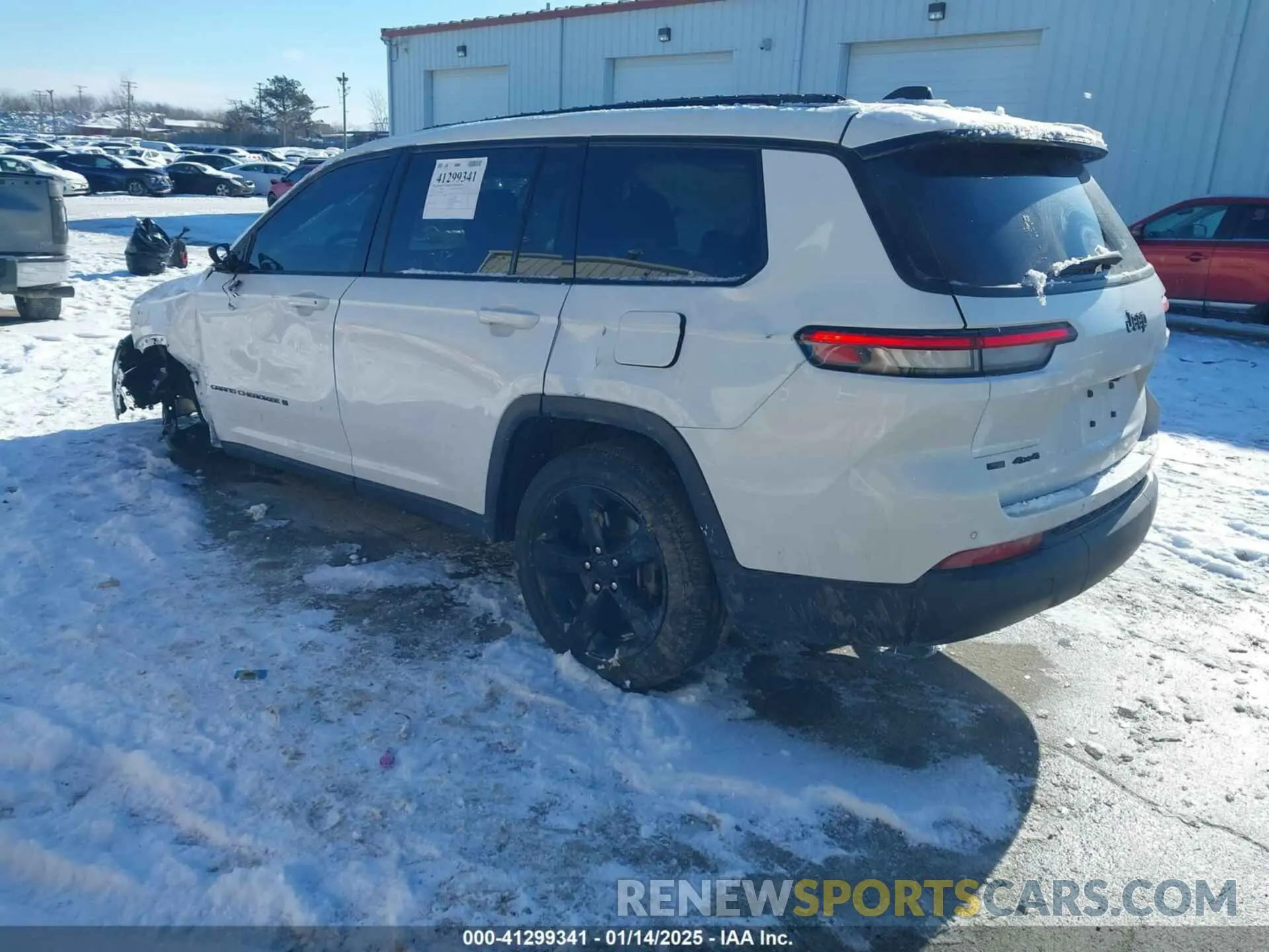 3 Photograph of a damaged car 1C4RJKAG3M8201779 JEEP GRAND CHEROKEE L 2021